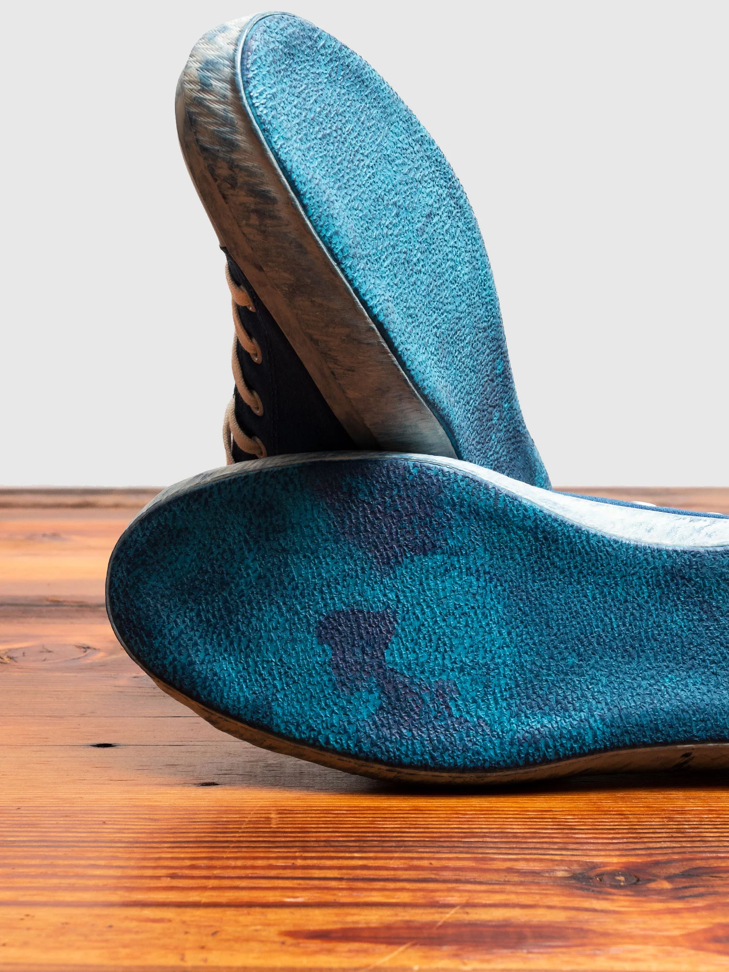 01JPB Low Top Sneaker in Natural Indigo Overdye - Image 2