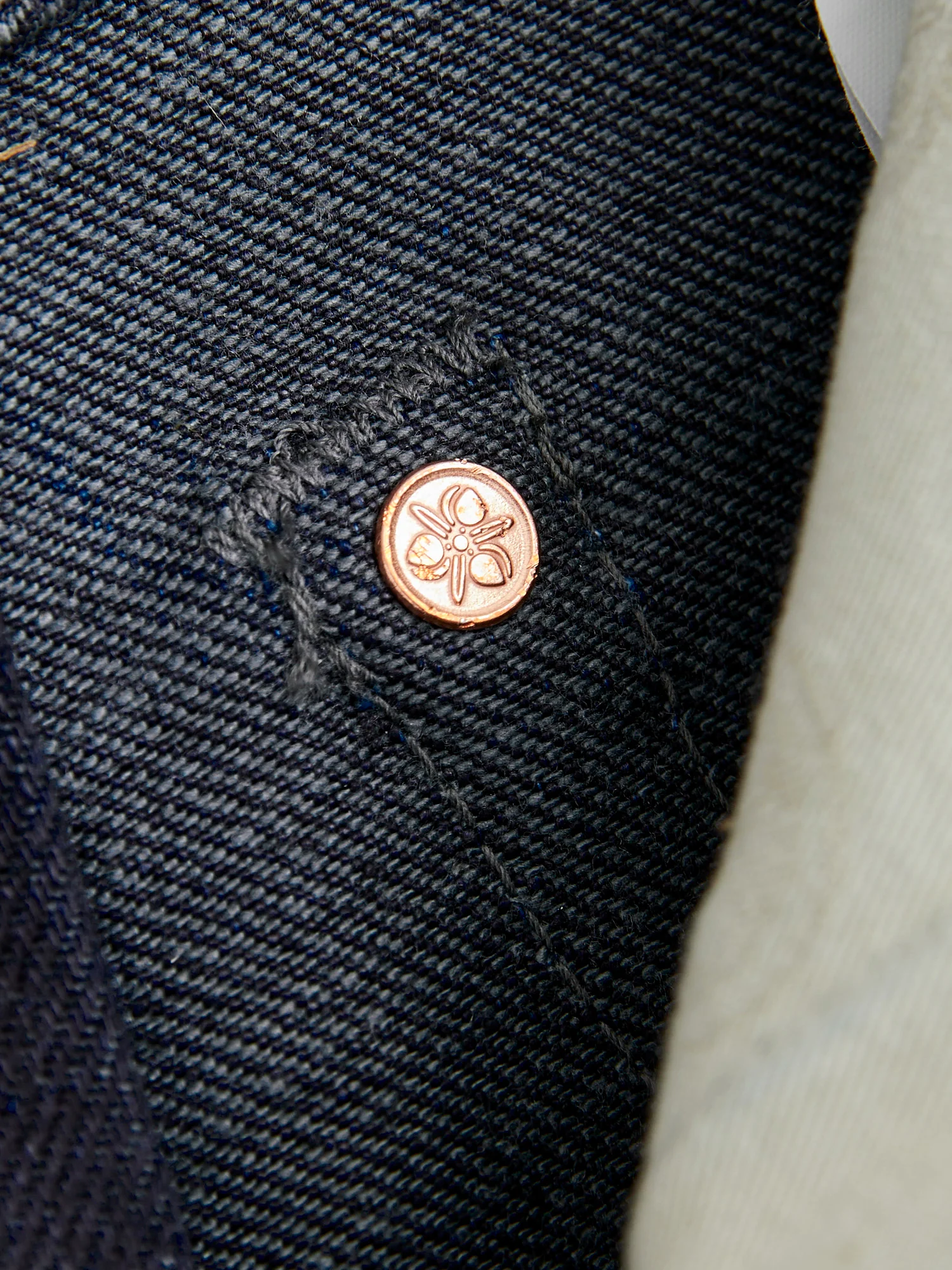 0605-52G "Indigo x Grey" 18oz Selvedge Denim - Natural Tapered Fit - Image 9