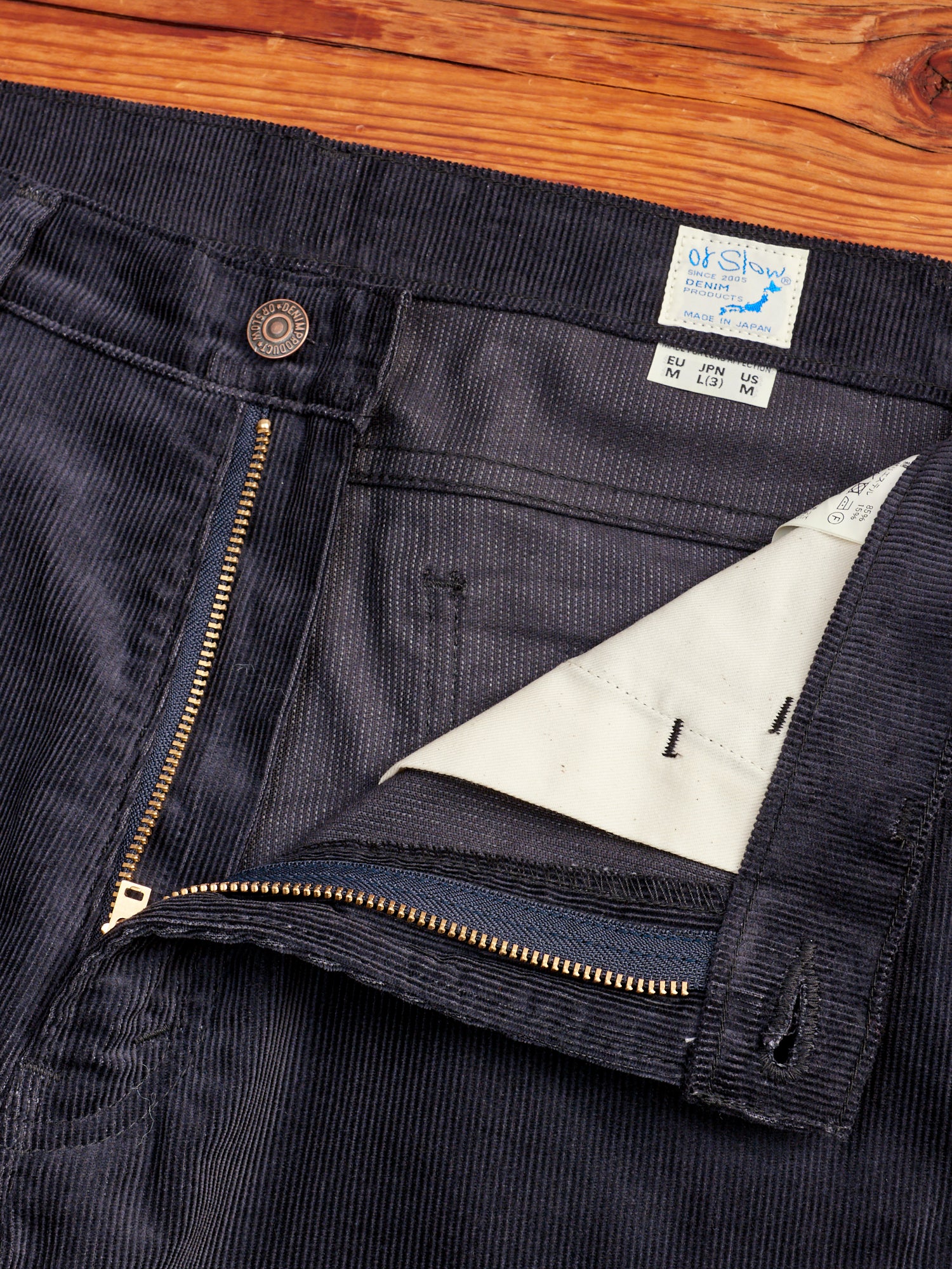 107 Ivy Fit Corduroy Pants in Navy - Image 6