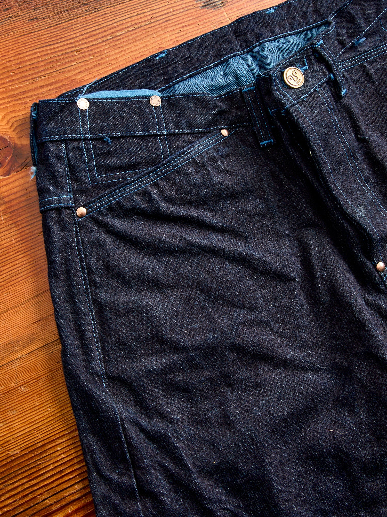 131 "Woad Overdye" 16oz Selvedge Denim - Lost Jeans Fit - Image 8