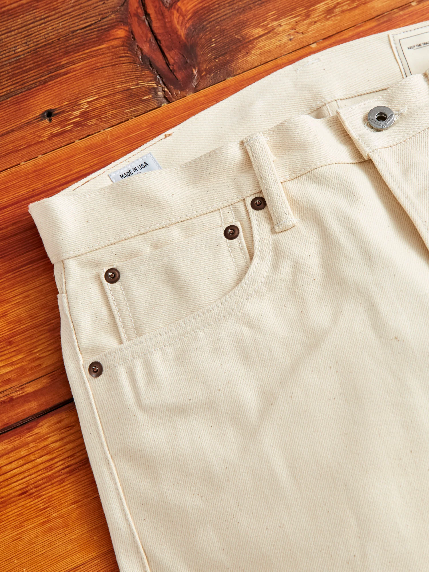 14oz Ecru Selvedge Denim in Silveridge - Image 5