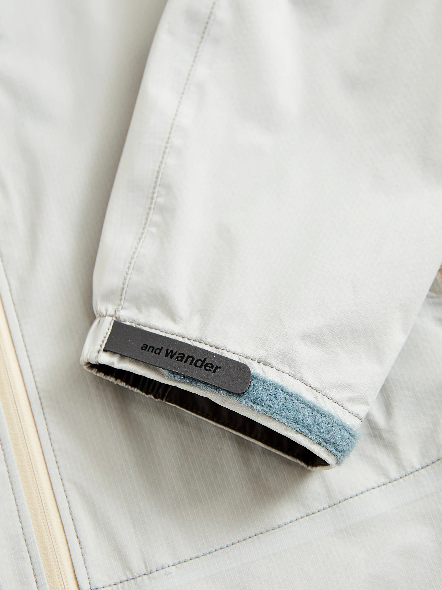 3L Ultra Light Rain Jacket in Light Grey - Image 12