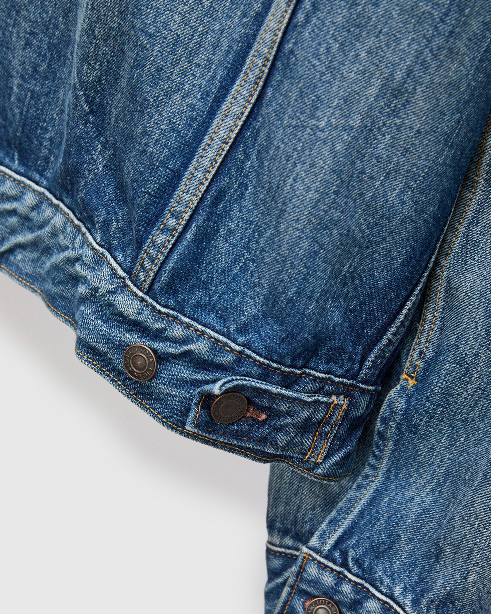 4 Pocket Denim Jacket in Medium Dark Blue Damage - Image 9