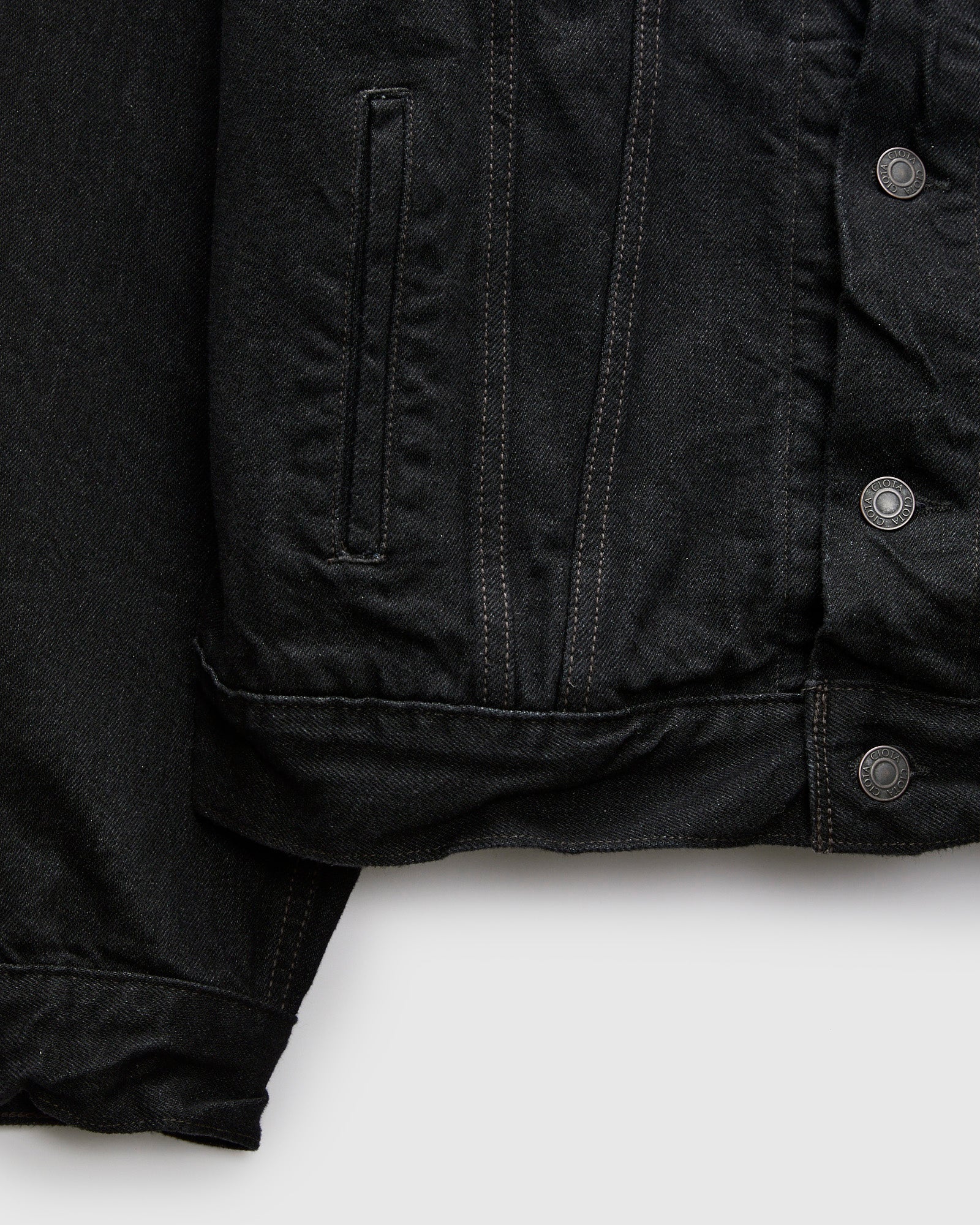 4 Pocket Denim Jacket in Rinse Black - Image 7