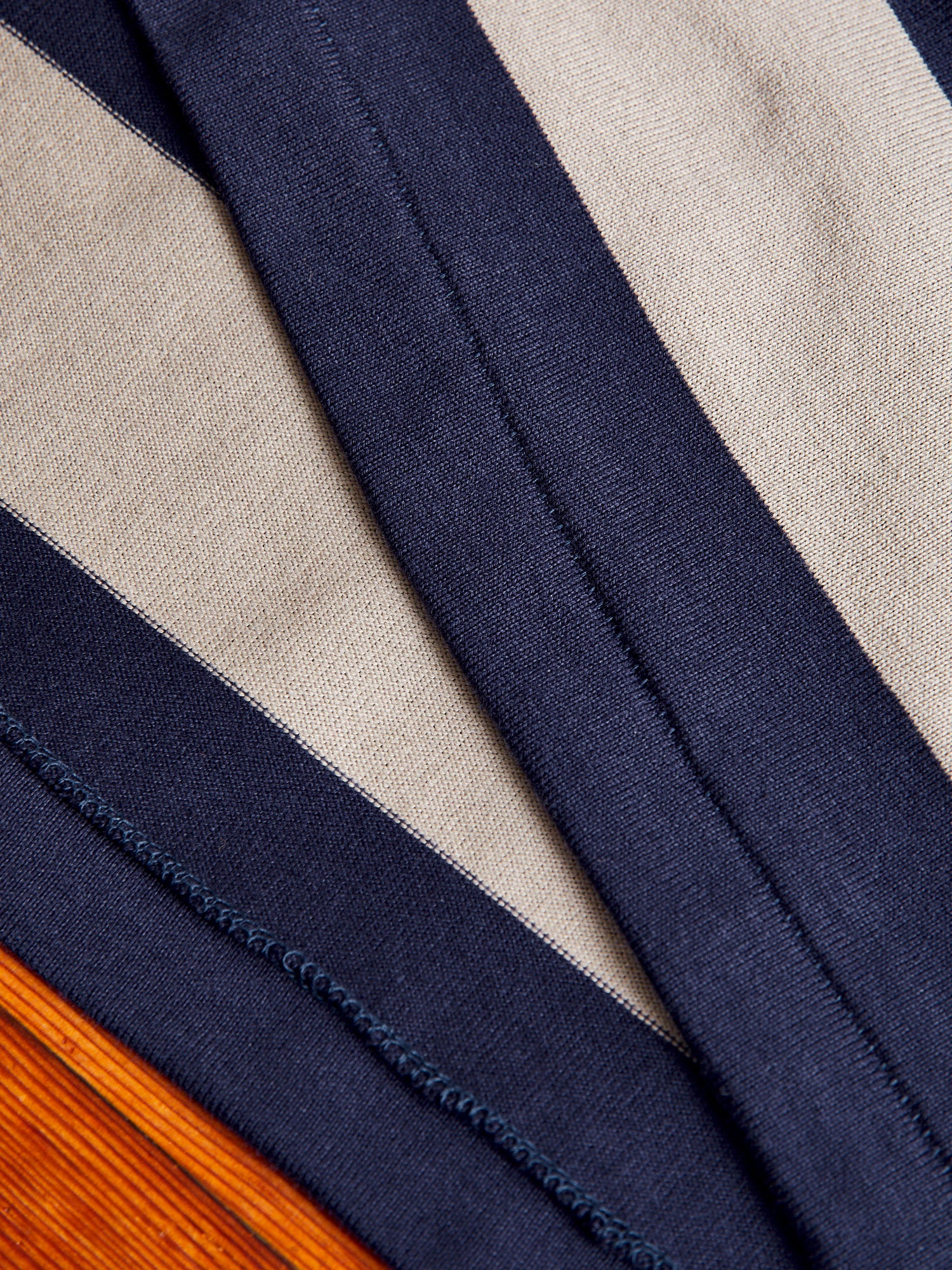 4089 Loopwheel Stripe Border Tee in Navy Grey - Image 5