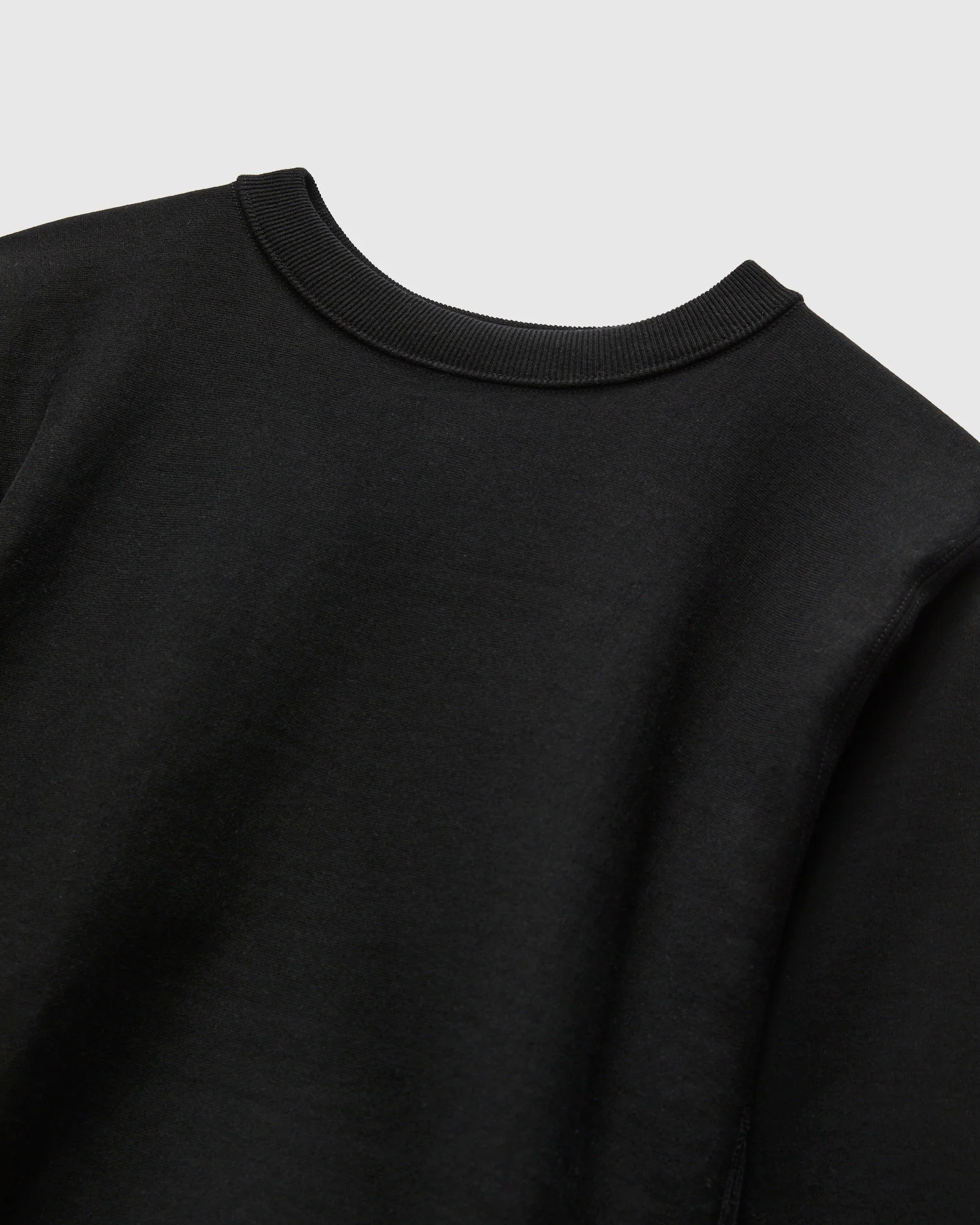 483 Reverse Weave Loopwheel Crewneck in Black - Image 4
