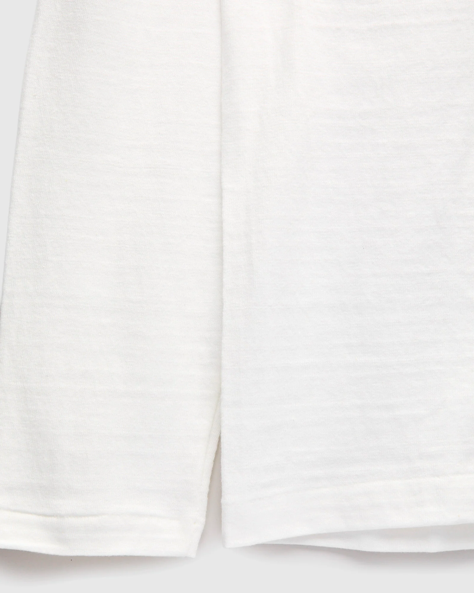 5906 Loopwheel Long Sleeve Tee in Off White - Image 4