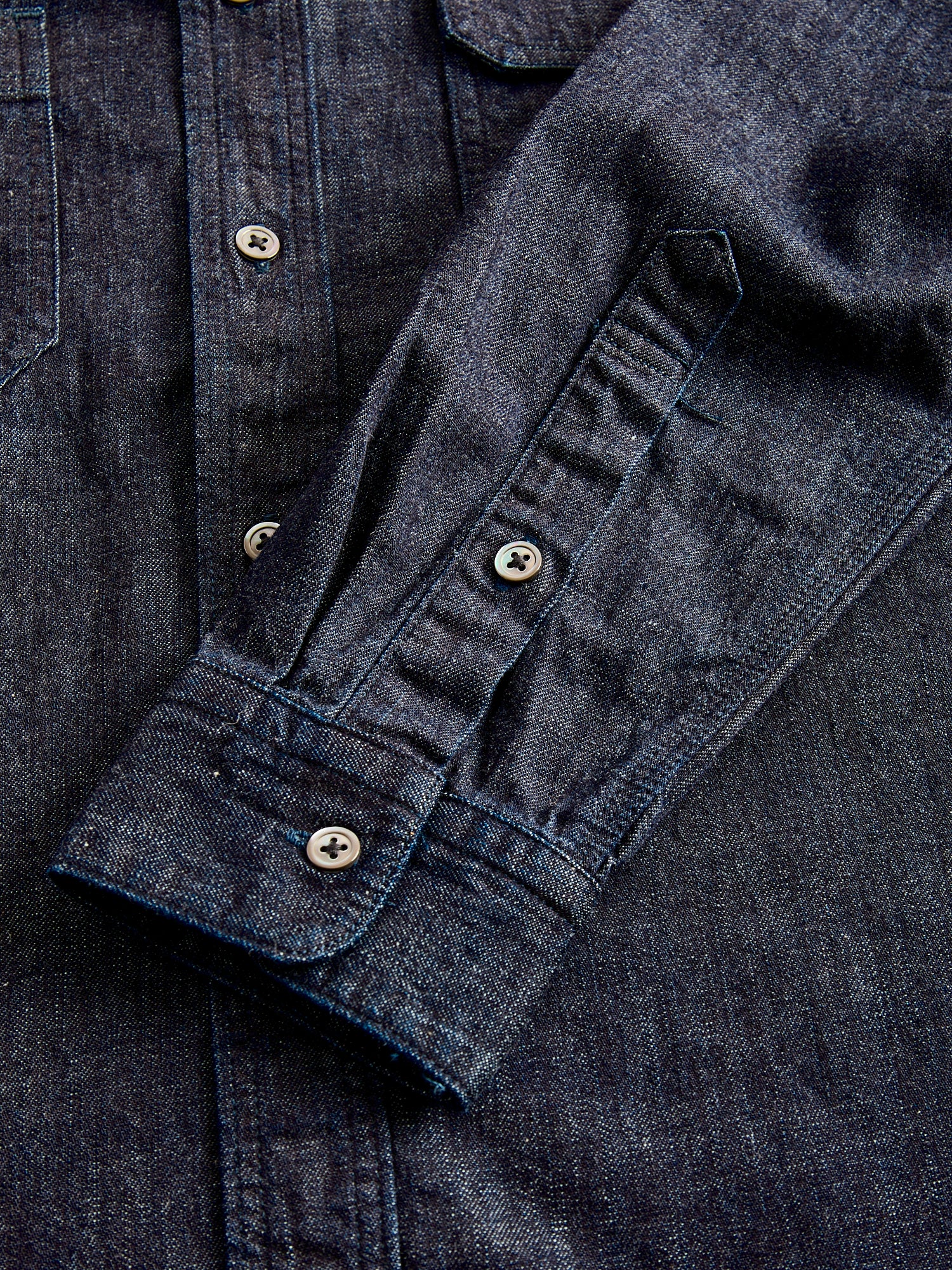 8oz Selvedge Denim Work Shirt in Indigo - Image 6