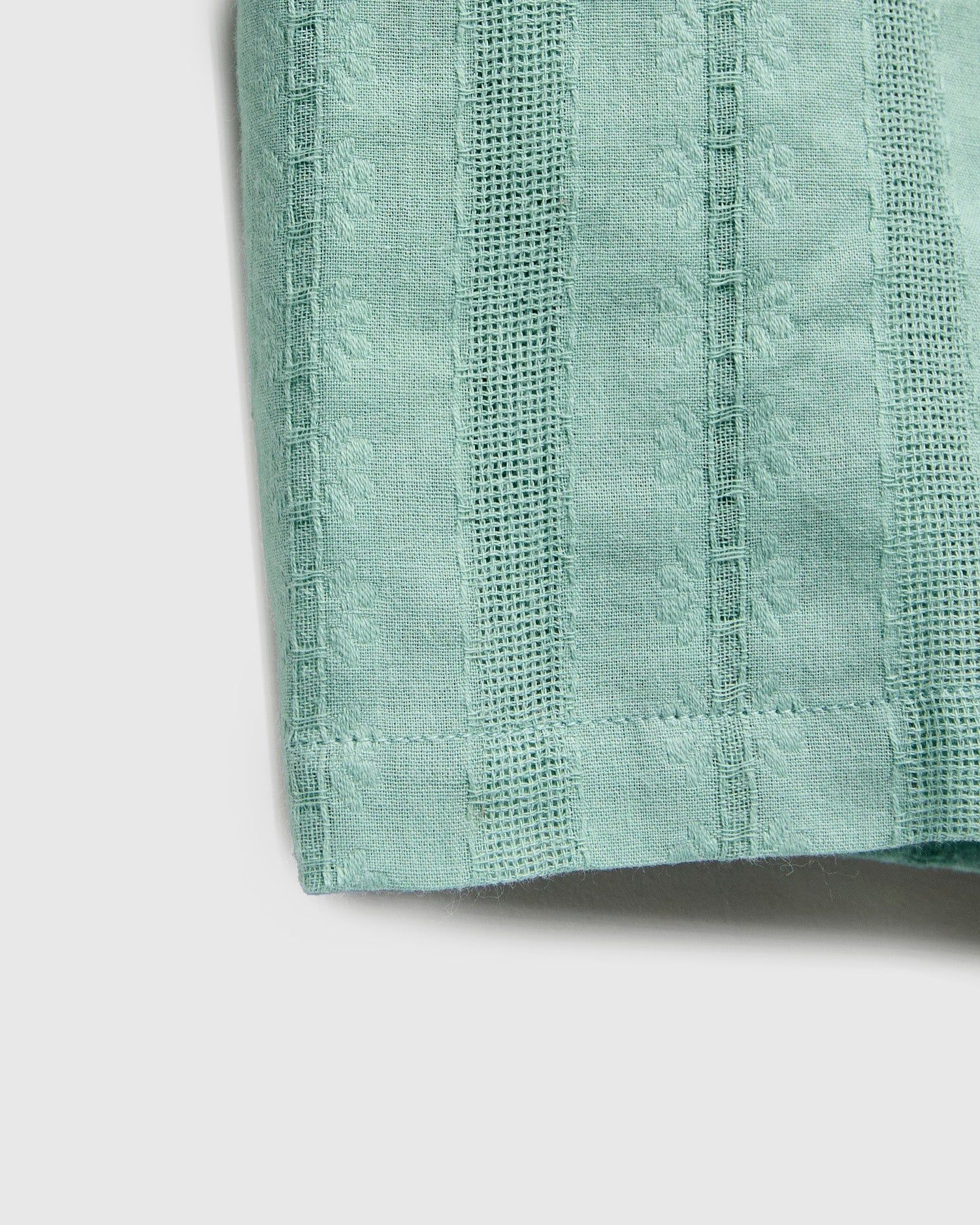 Almada Shirt in Green - Image 6