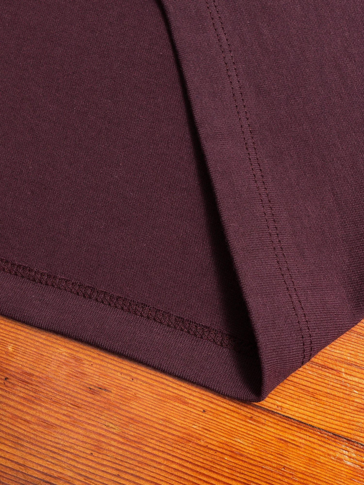 Basic T-Shirt in Dark Purple - Image 4