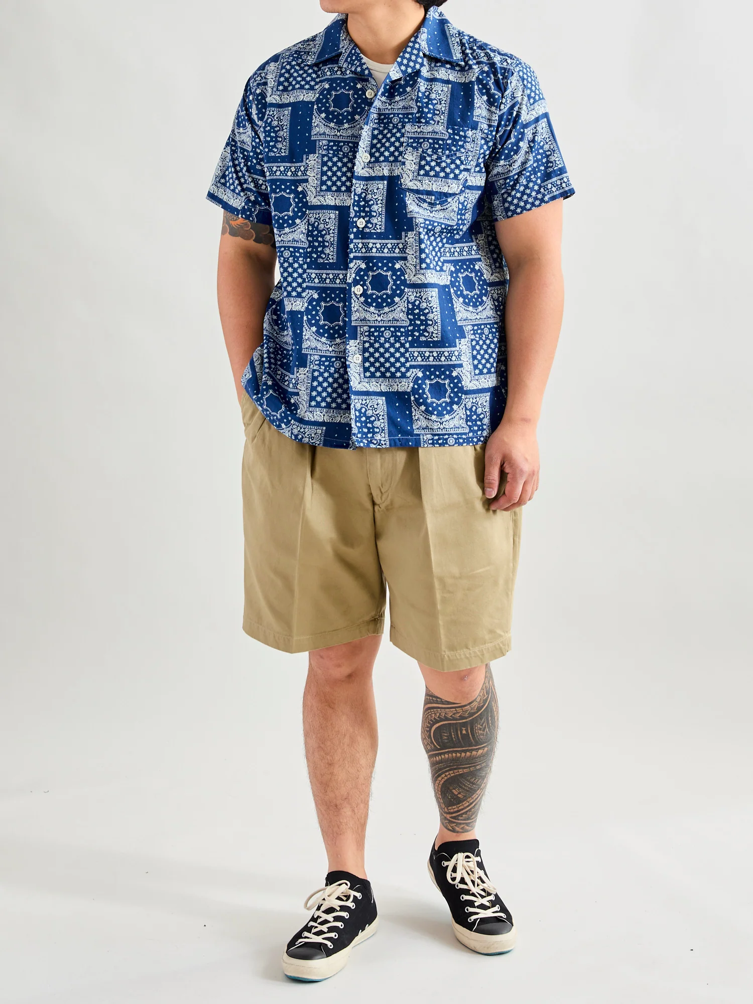 Bassen Hawaiian Shirt in Indigo Bandana - Image 10