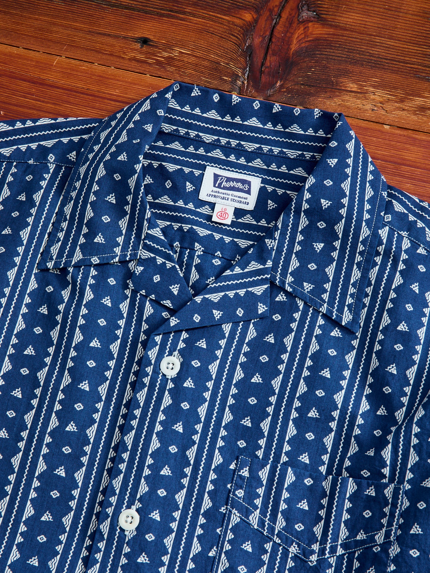 Bassen Hawaiian Shirt in Indigo Geo-Stripe - Image 3