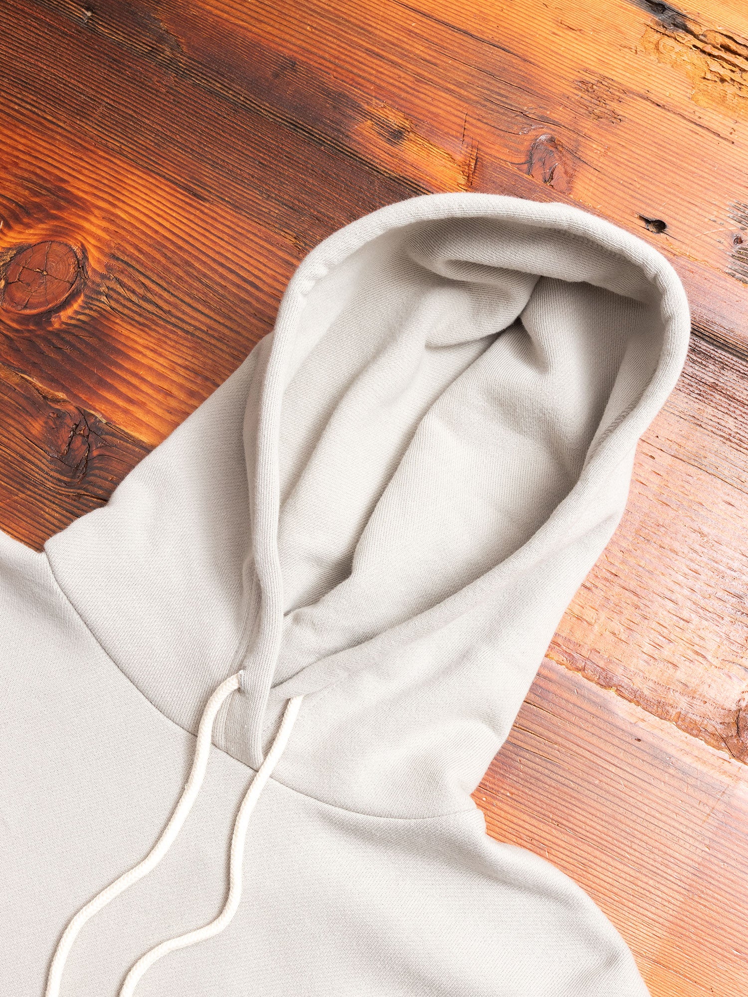 Beach Hoodie in Concrete - Image 2