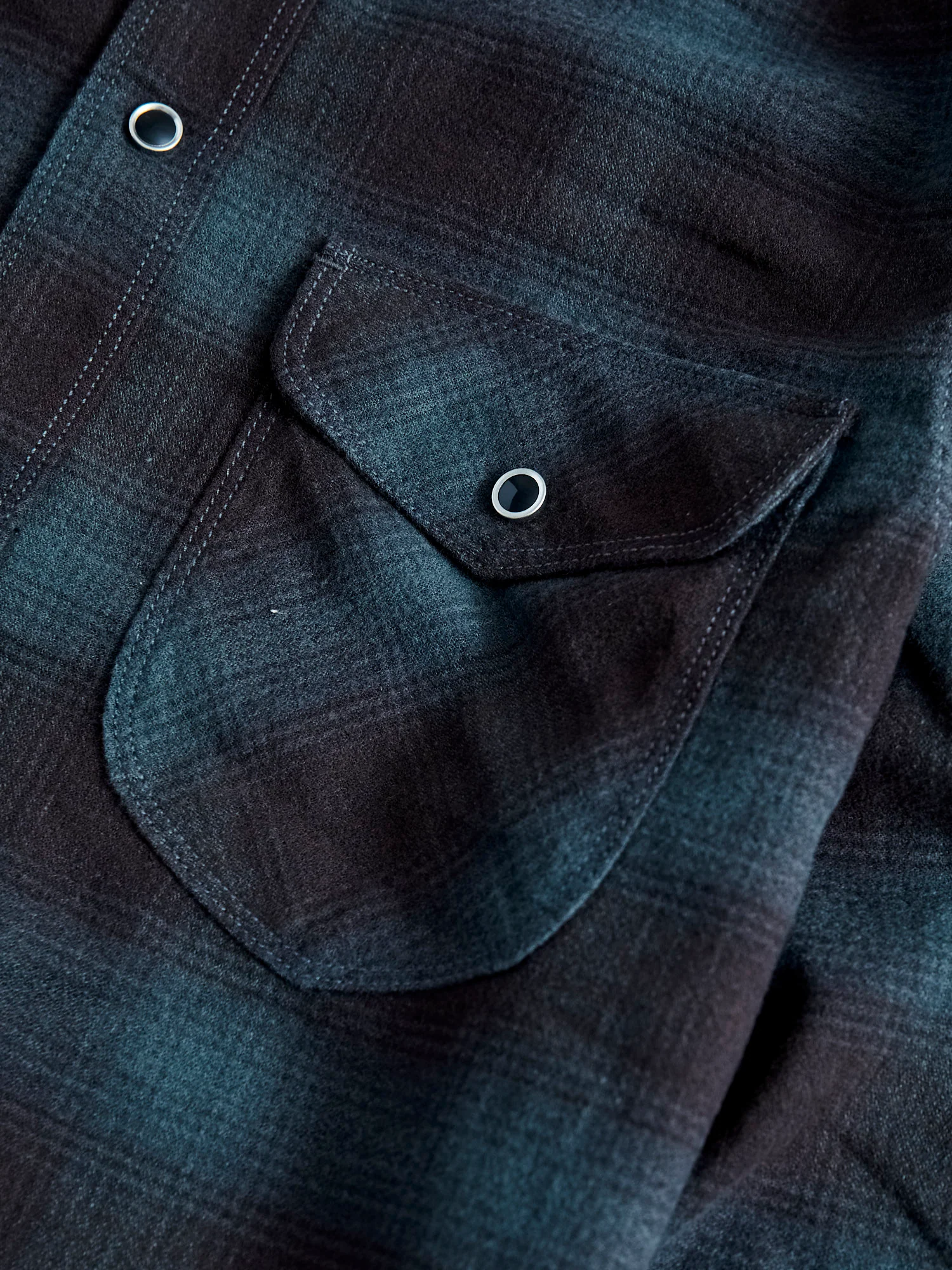 Bodie Flannel Shirt in Midnight Blue - Image 4