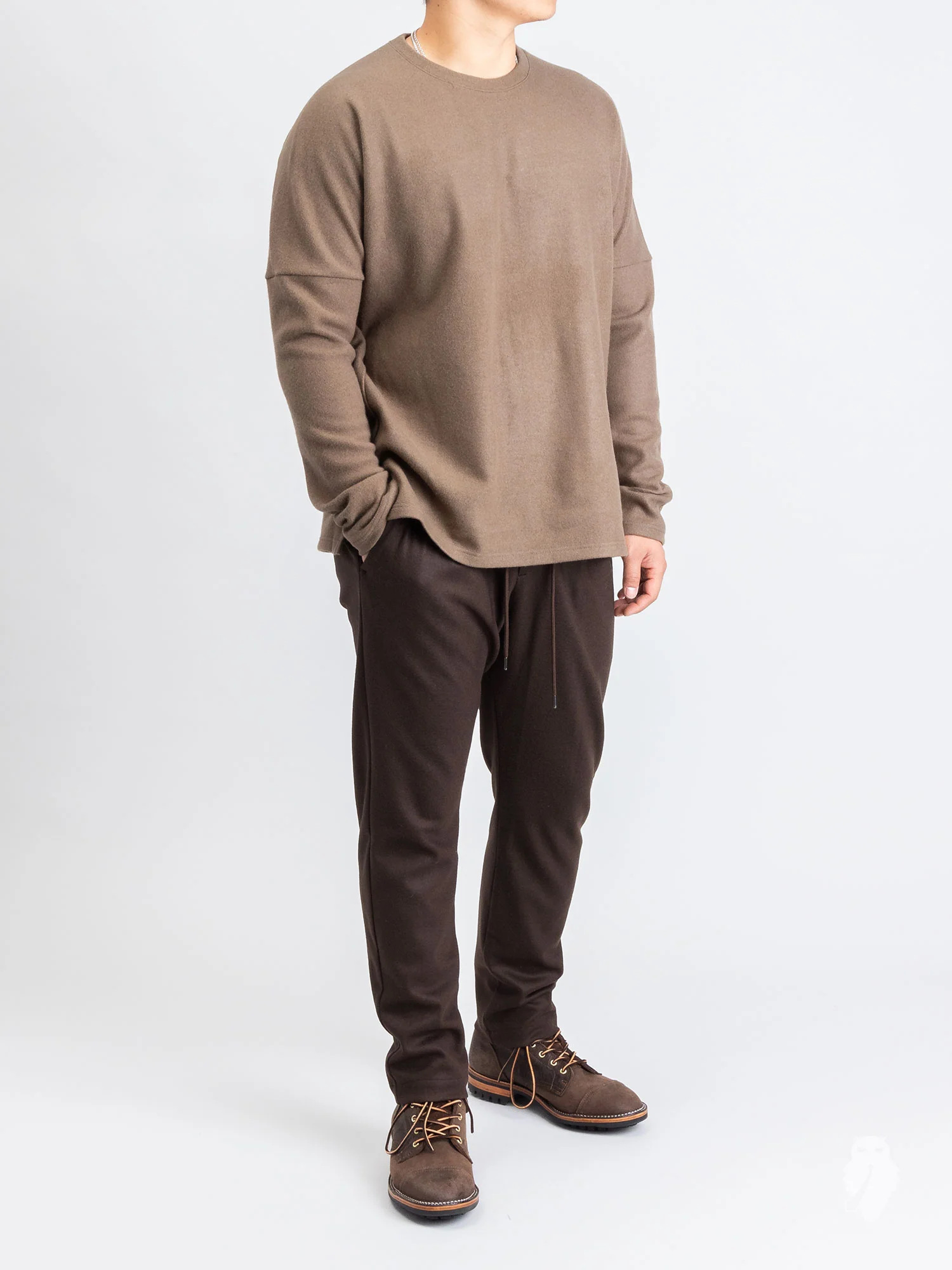 Cashmere Drop Shoulder Sweater in Khaki - Image 7