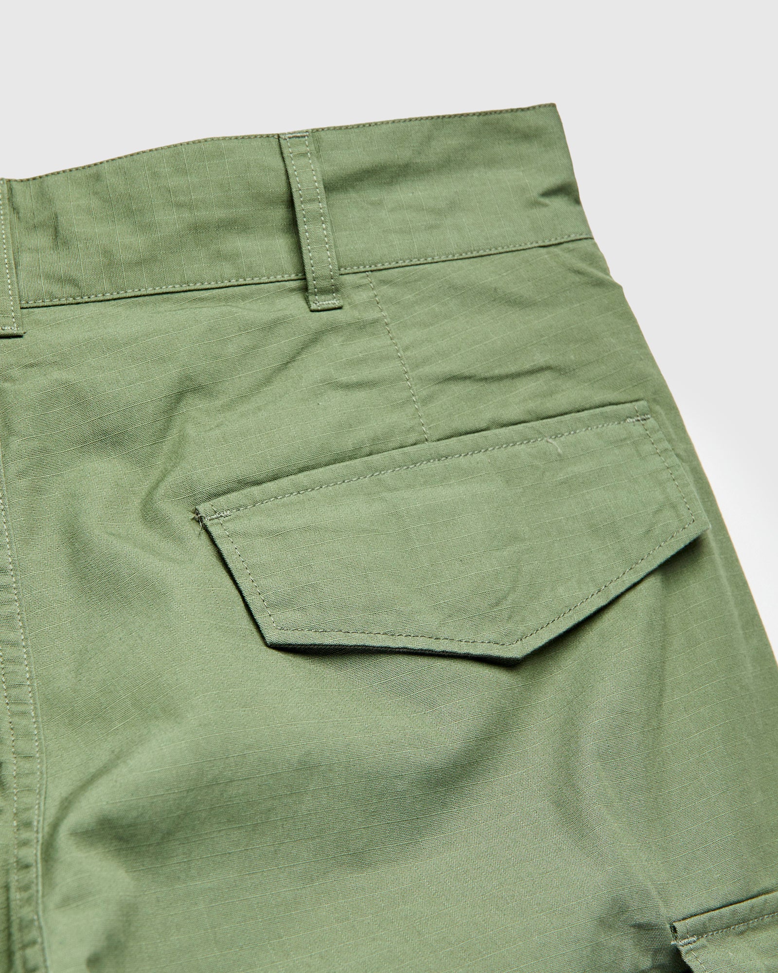 Cotton Ripstop FA Flight Cargo Pants in Olive - Image 10