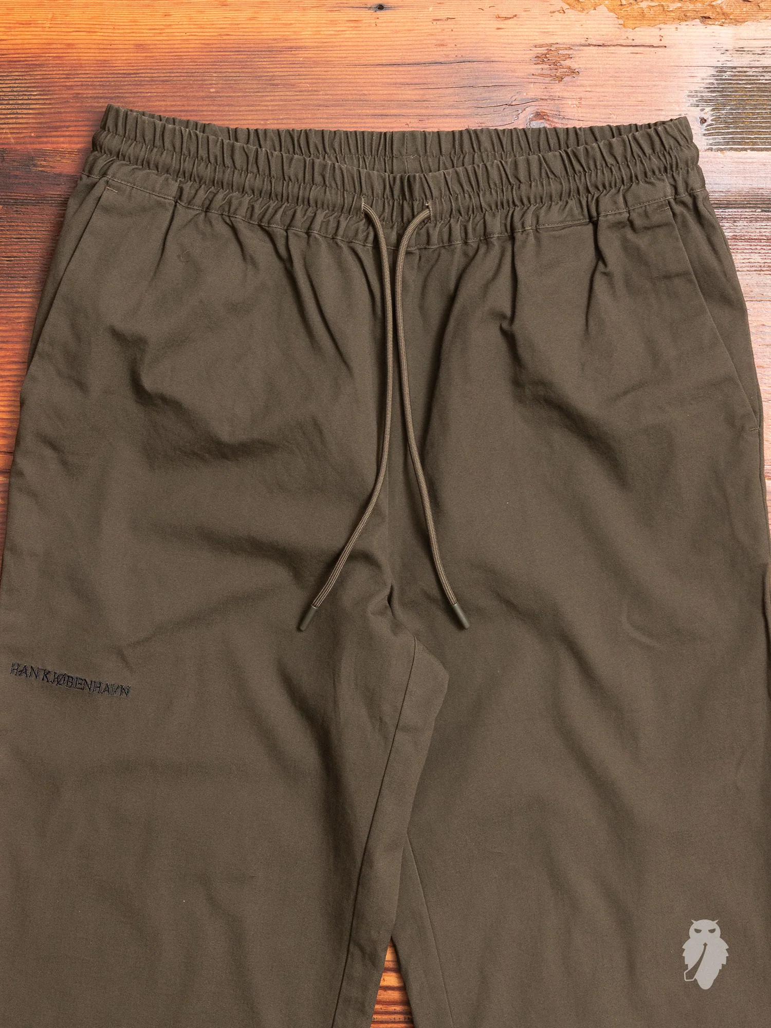 Cropped Pants in Olive Canvas - Image 3