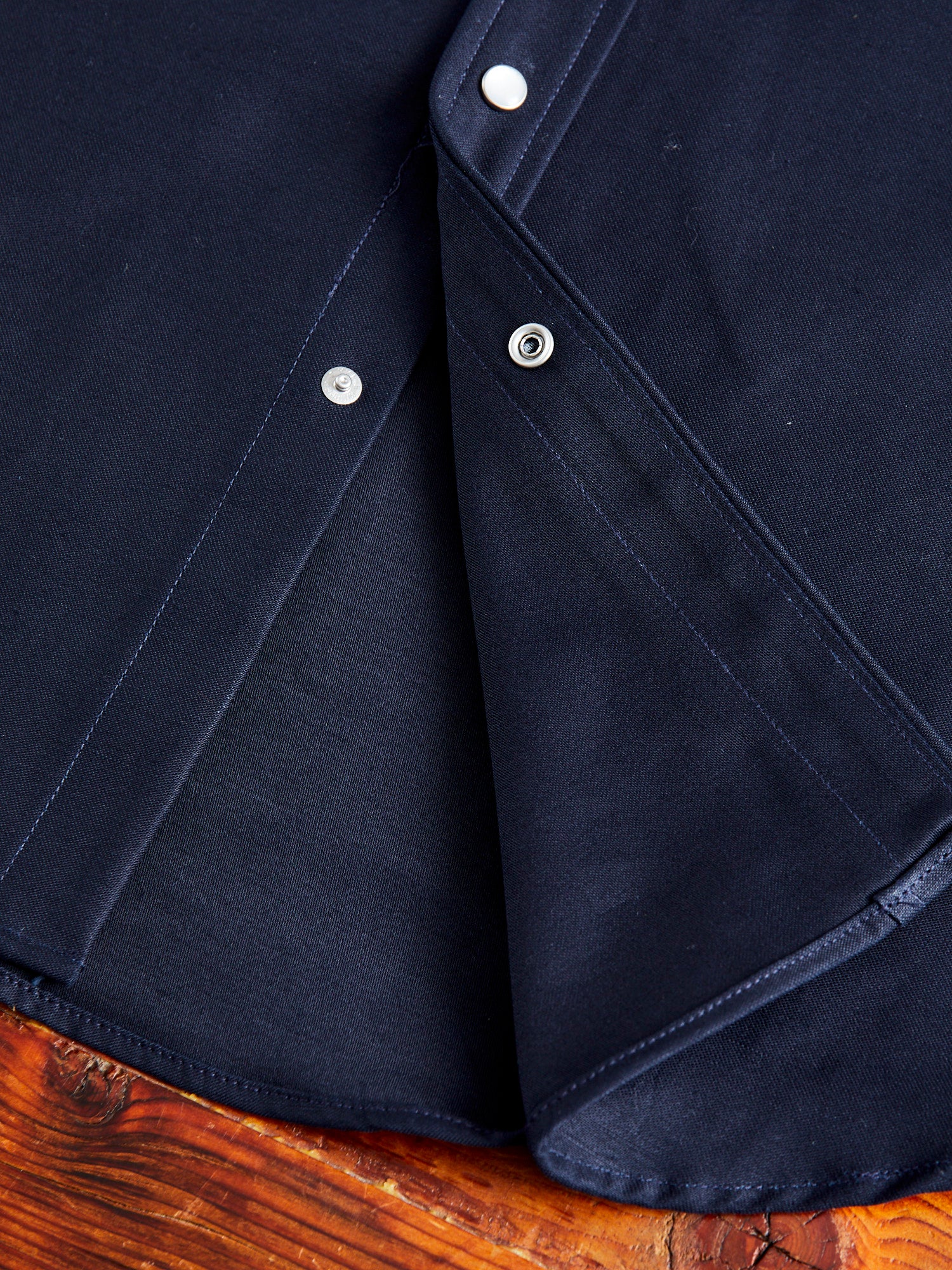 Drover Overshirt in Navy Sateen - Image 7