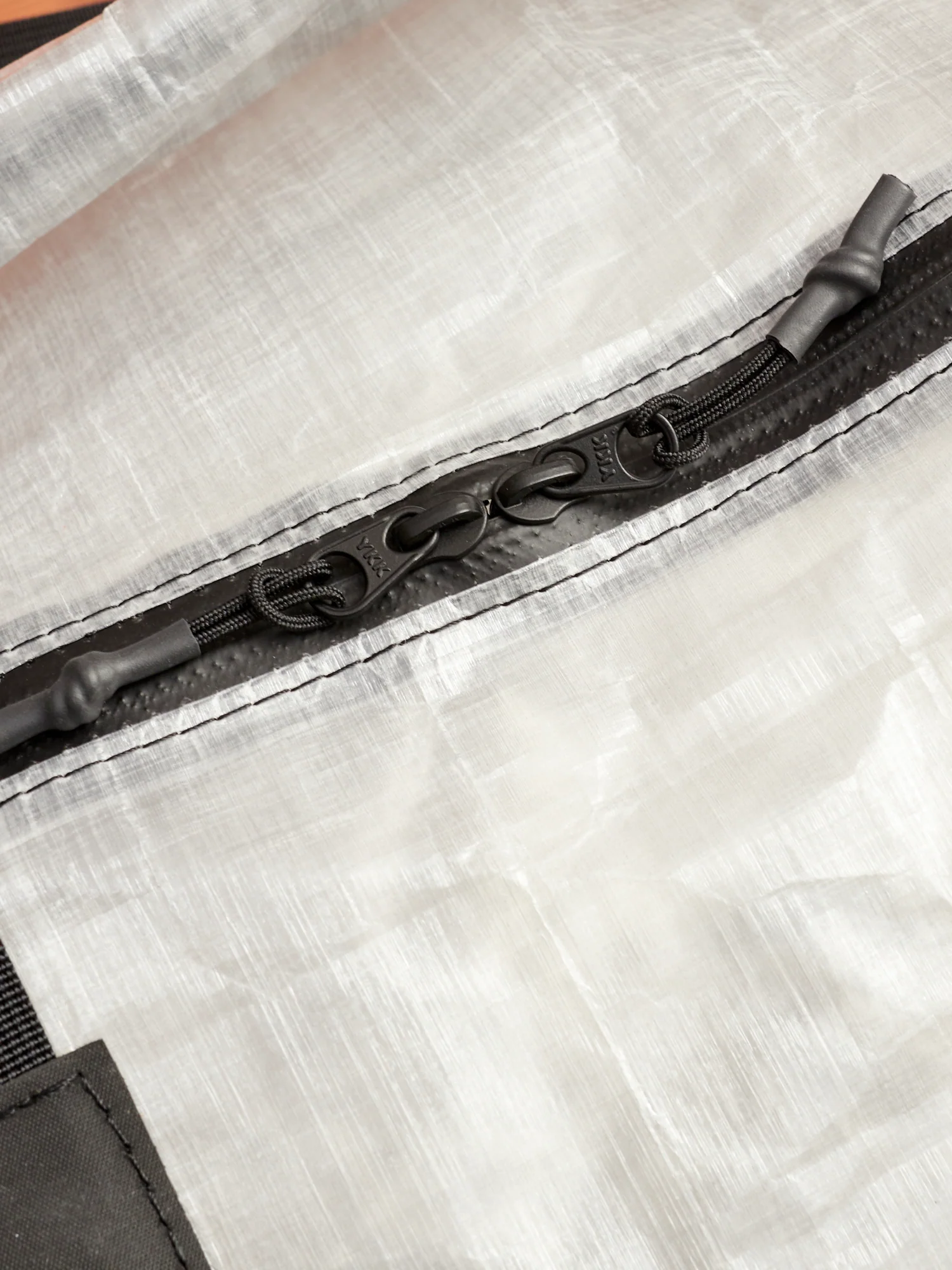 Dyneema 3-Way Tote Bag in Off White - Image 12