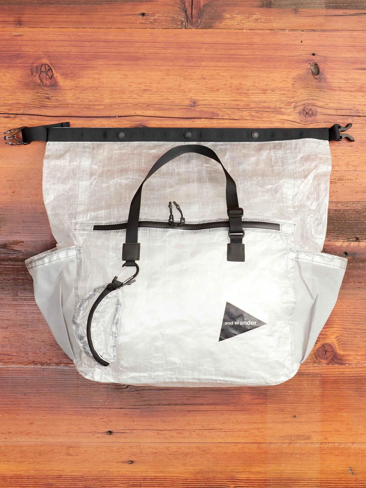 Dyneema 3-Way Tote Bag in Off White - Image 4