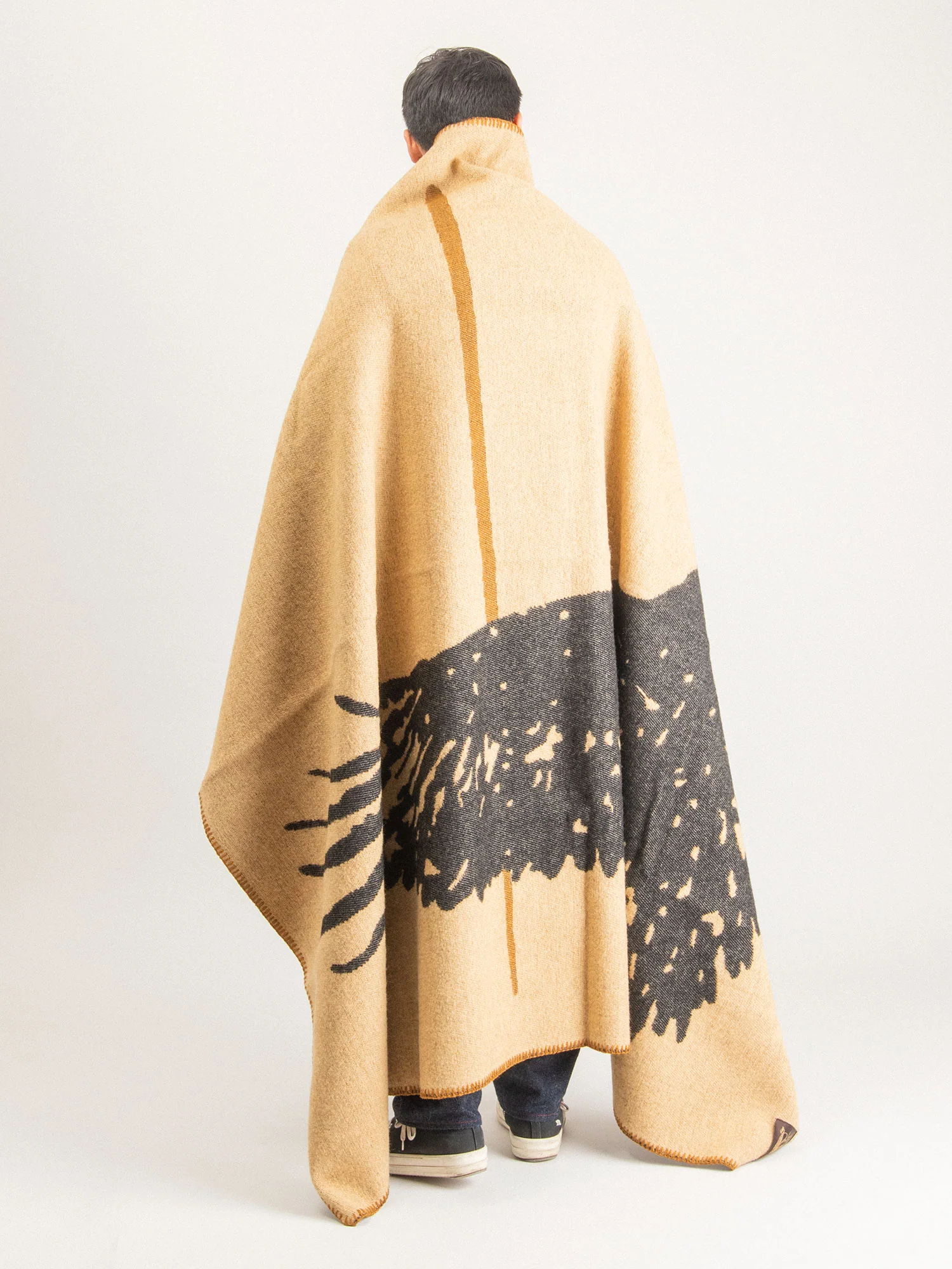 "Eagle" Norwegian Wool Blanket - Image 4