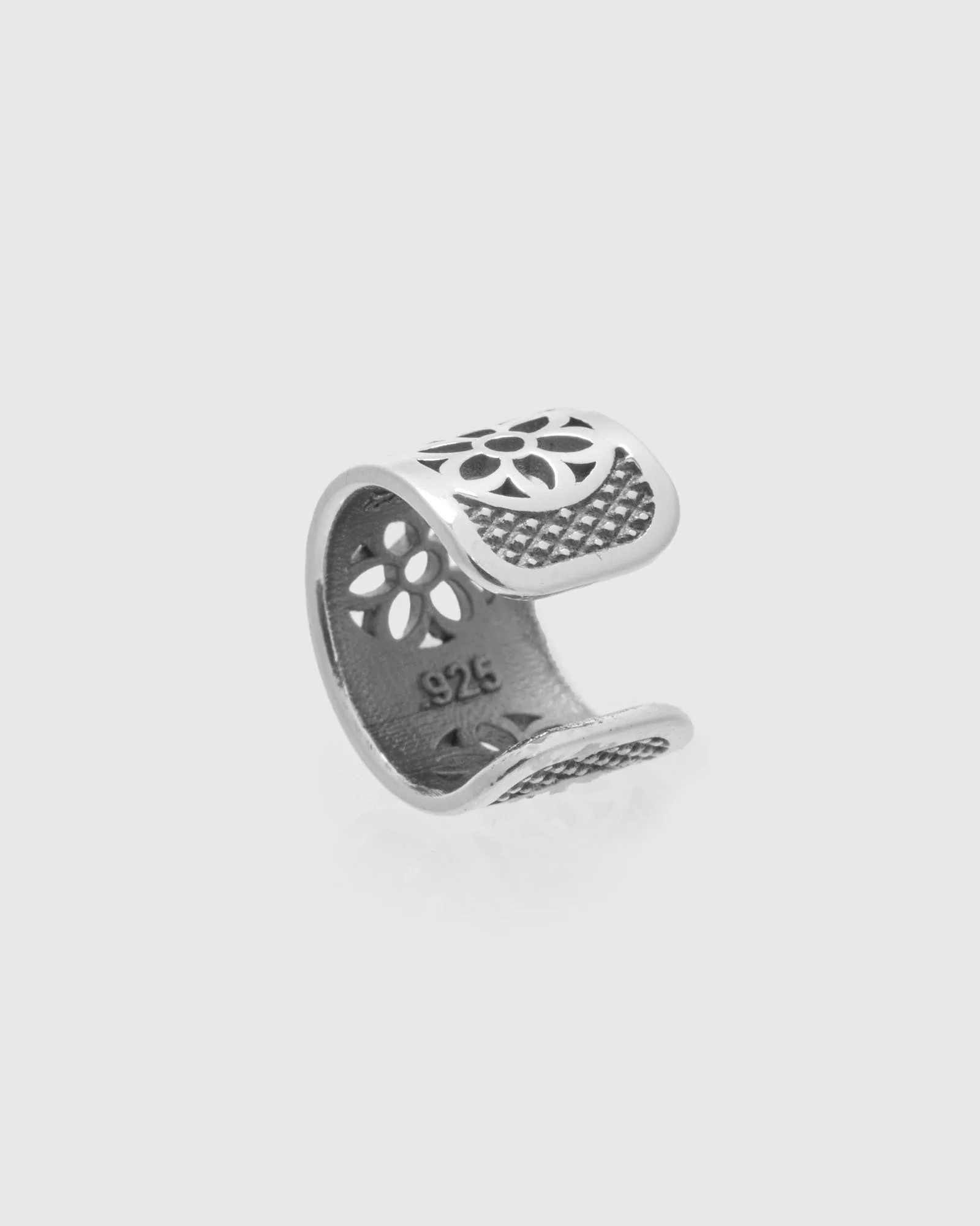 Ear Cuff Goosebumps in Sterling Silver - Image 3