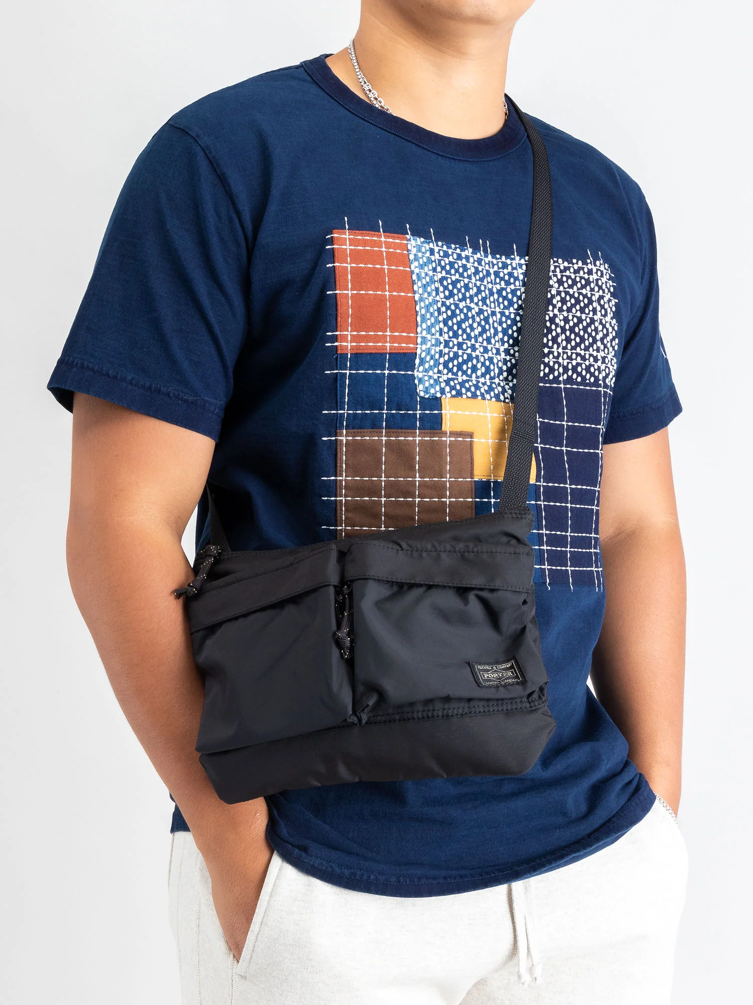 5458 "Force" Shoulder Bag in Black - Image 2