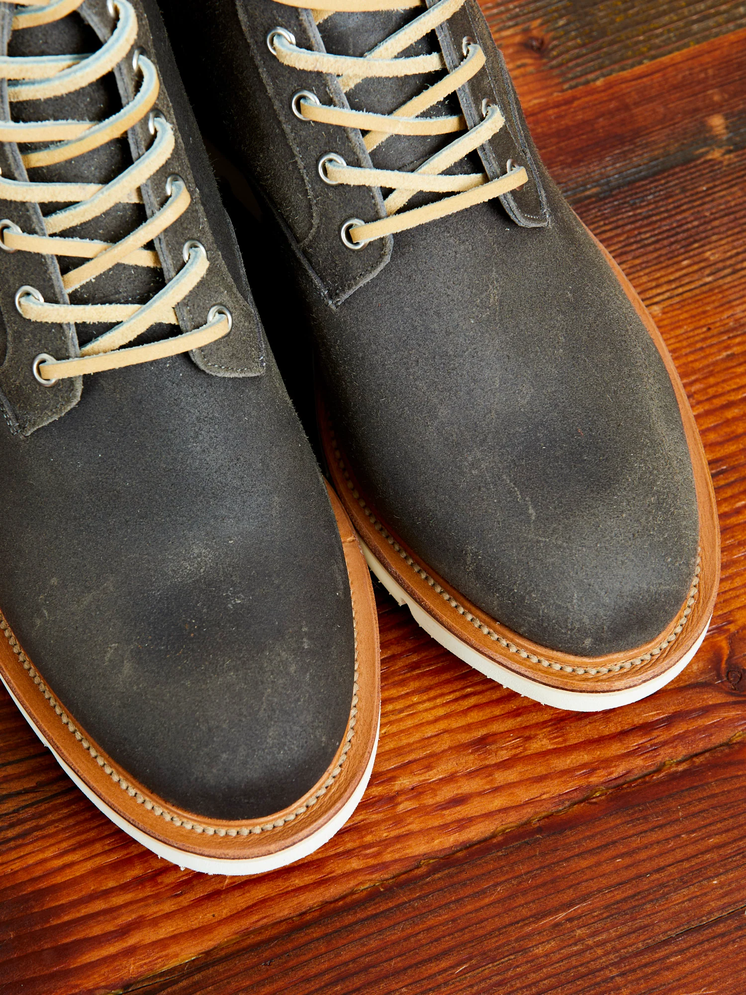 Glacier Boot 2030 in Waxed Anthracite - Image 5