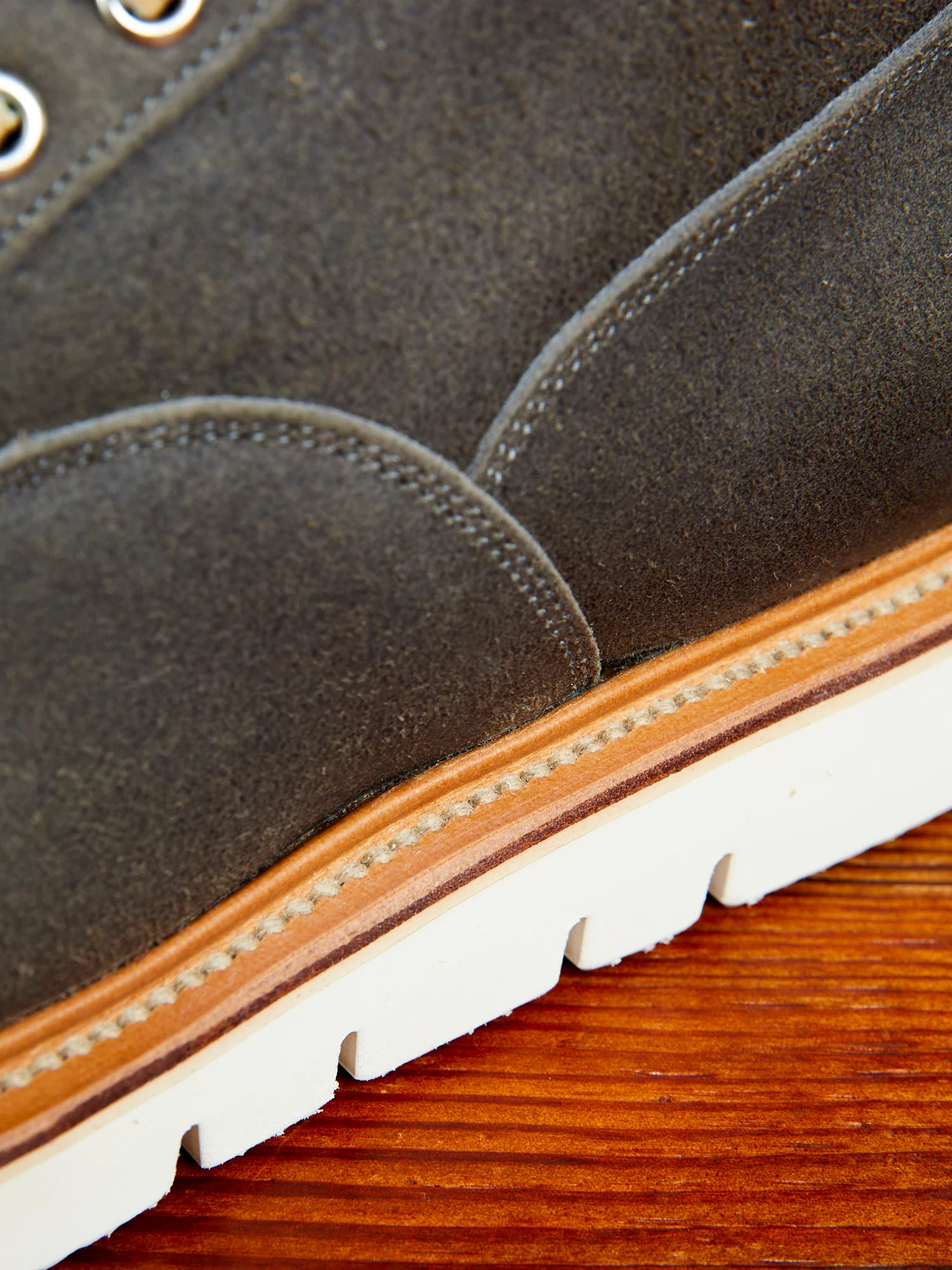 Glacier Boot 2030 in Waxed Anthracite - Image 7