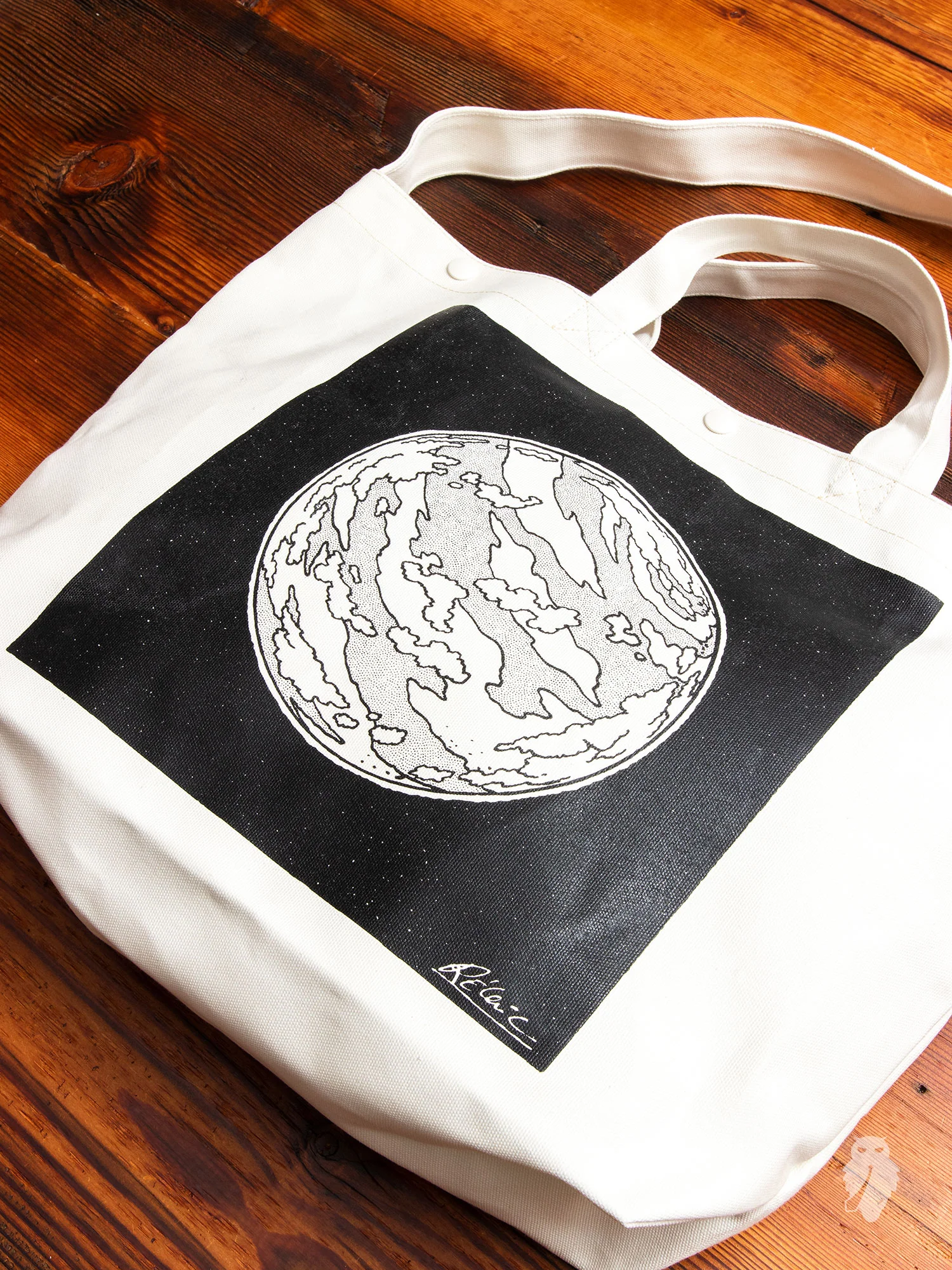 Graphique Tote Bag in Planet - Image 4