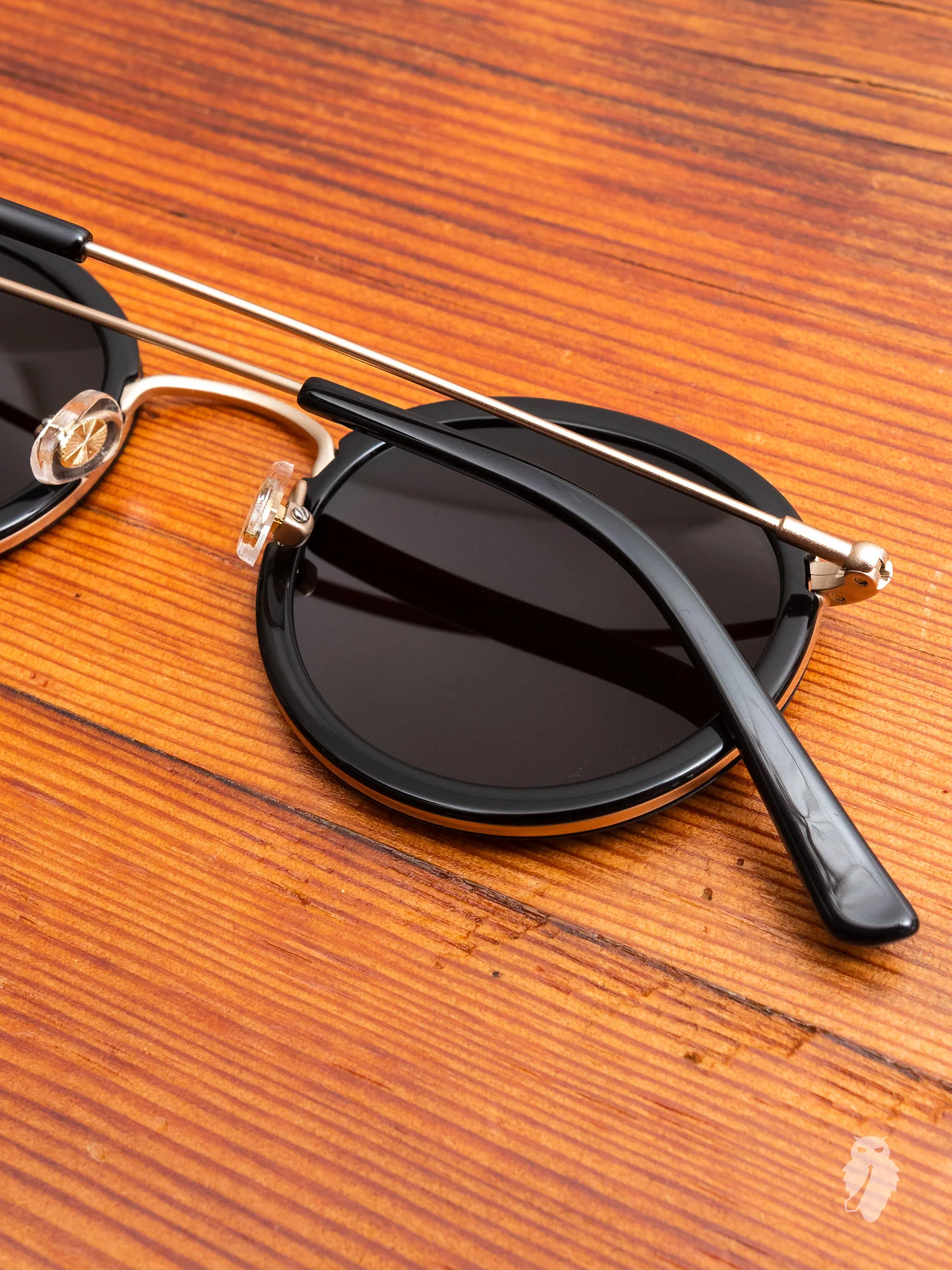 "Drum" Sunglasses in Black/Gold - Image 2
