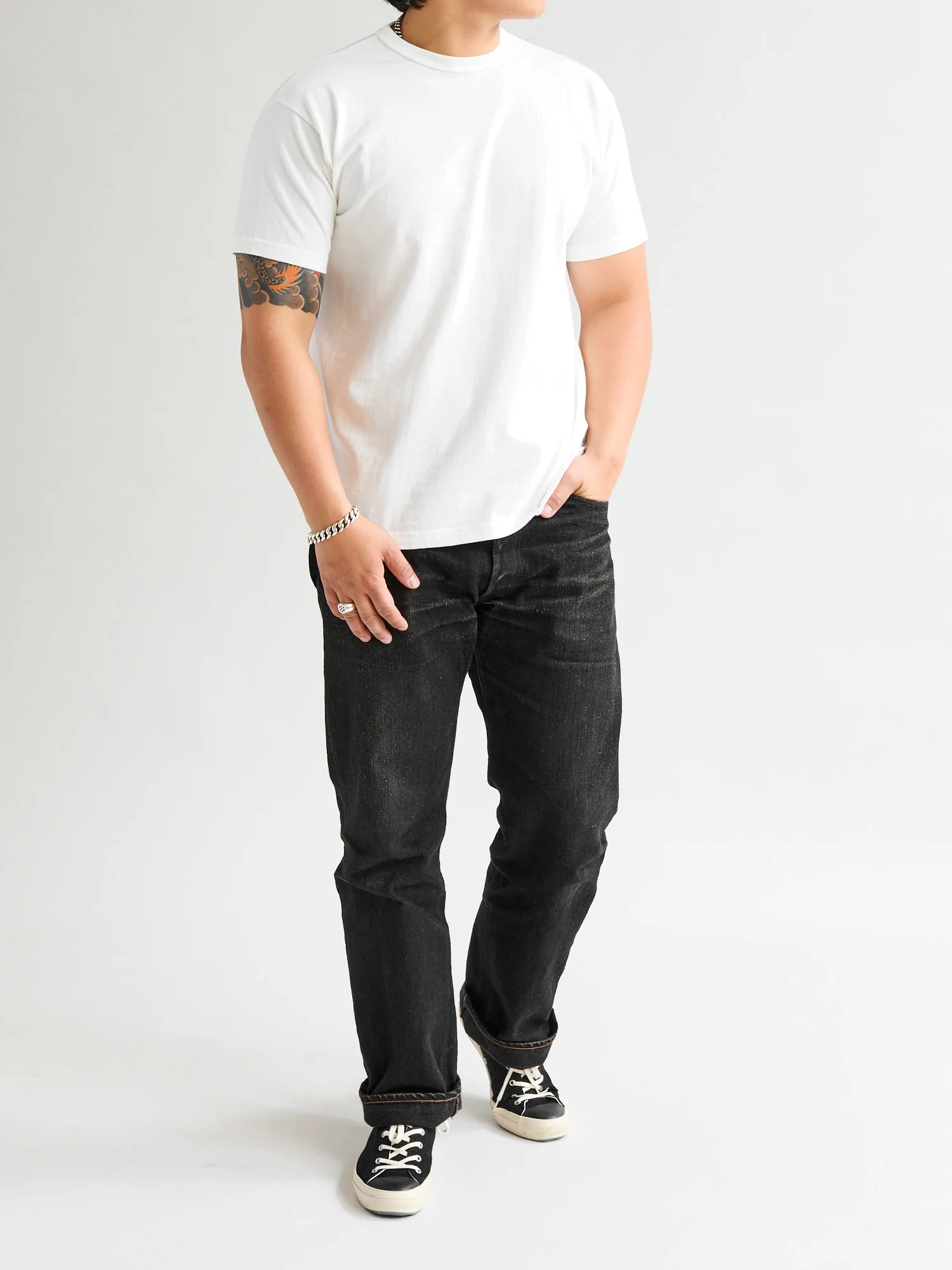 Heavyweight T-Shirt in White - Image 7