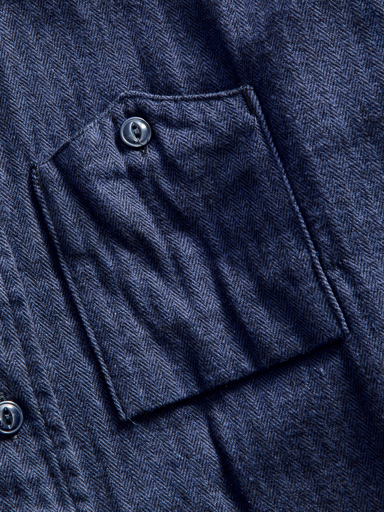 Herringbone Work Shirt in Navy - Image 4