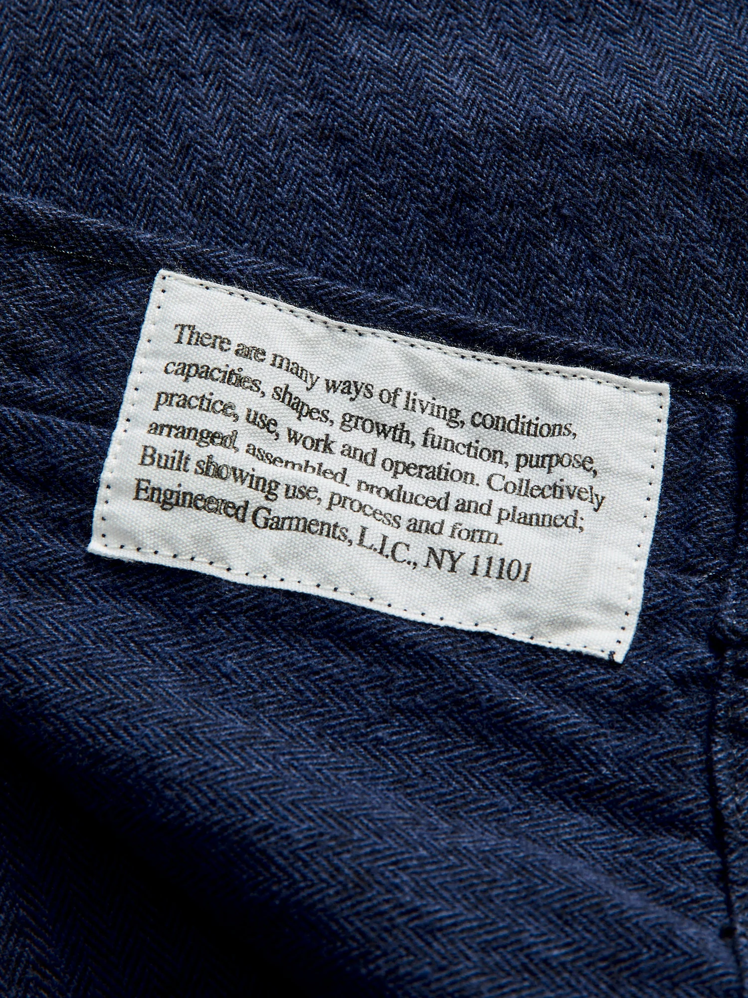 Herringbone Work Shirt in Navy - Image 8