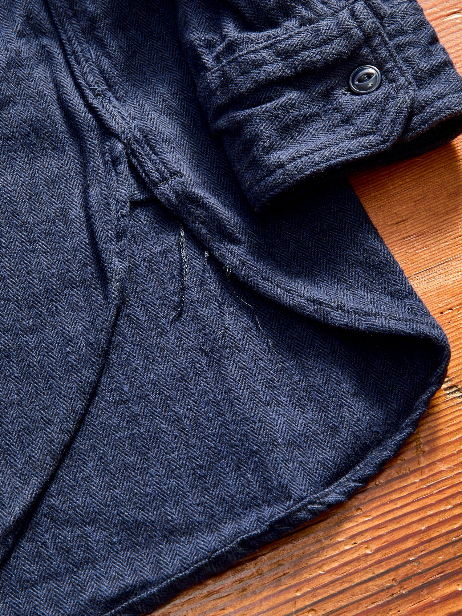 Herringbone Work Shirt in Navy - Image 9