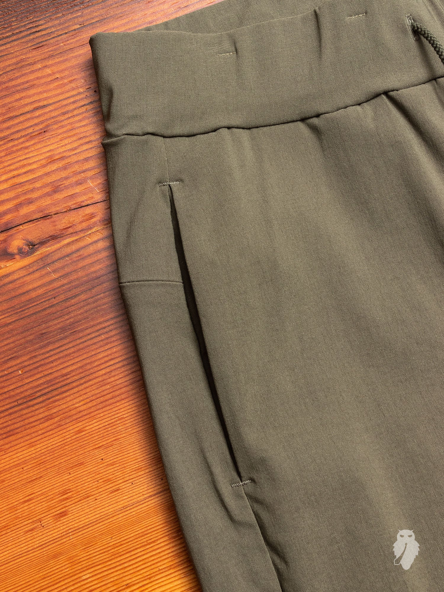 Stretch Tech Jogger Pants in Olive - Image 4