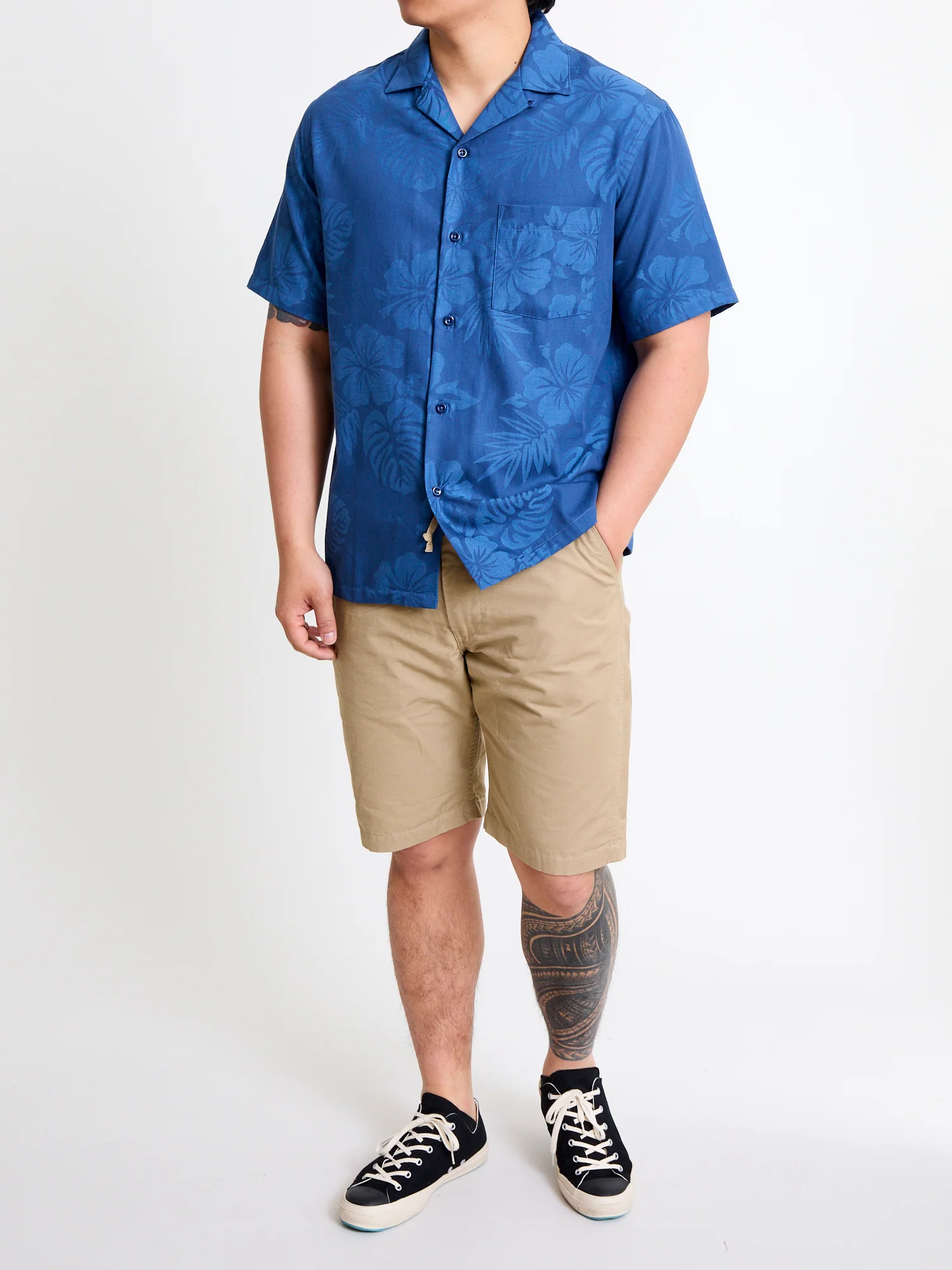 Island Jacquard Flowers Button-Up Shirt in Blue - Image 10