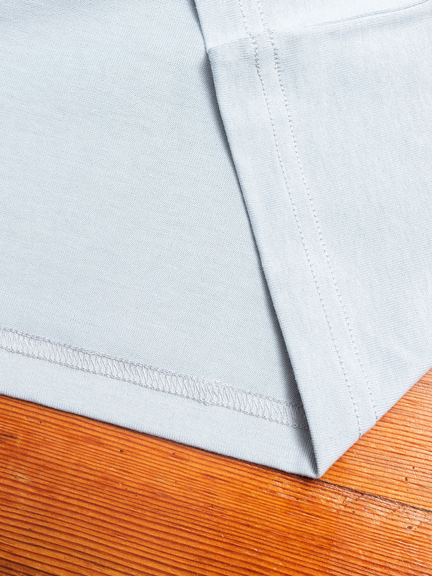 Johannes Pocket T-Shirt in Silver Blue - Image 4