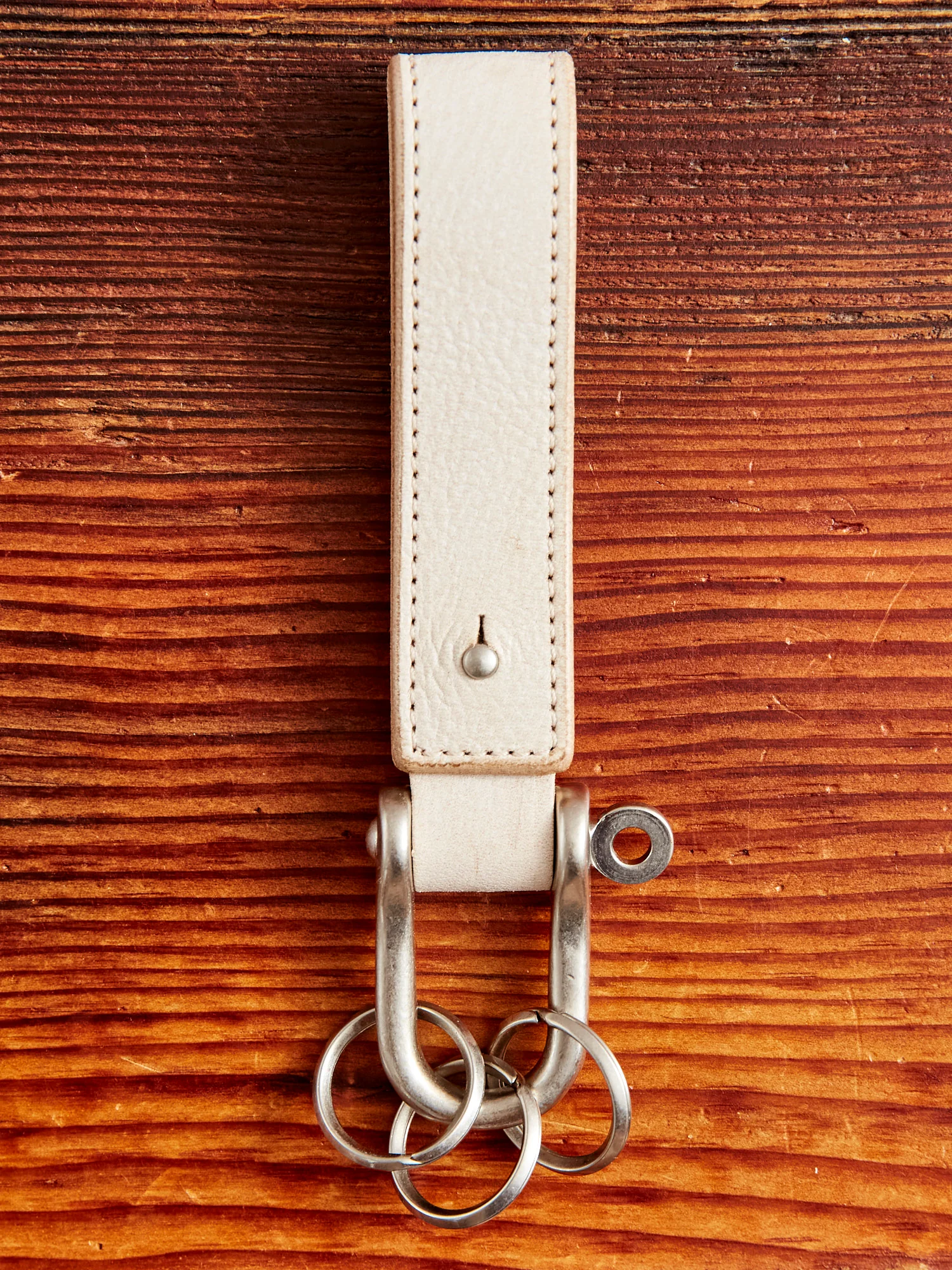 Key Shackle in Ivory - Image 7