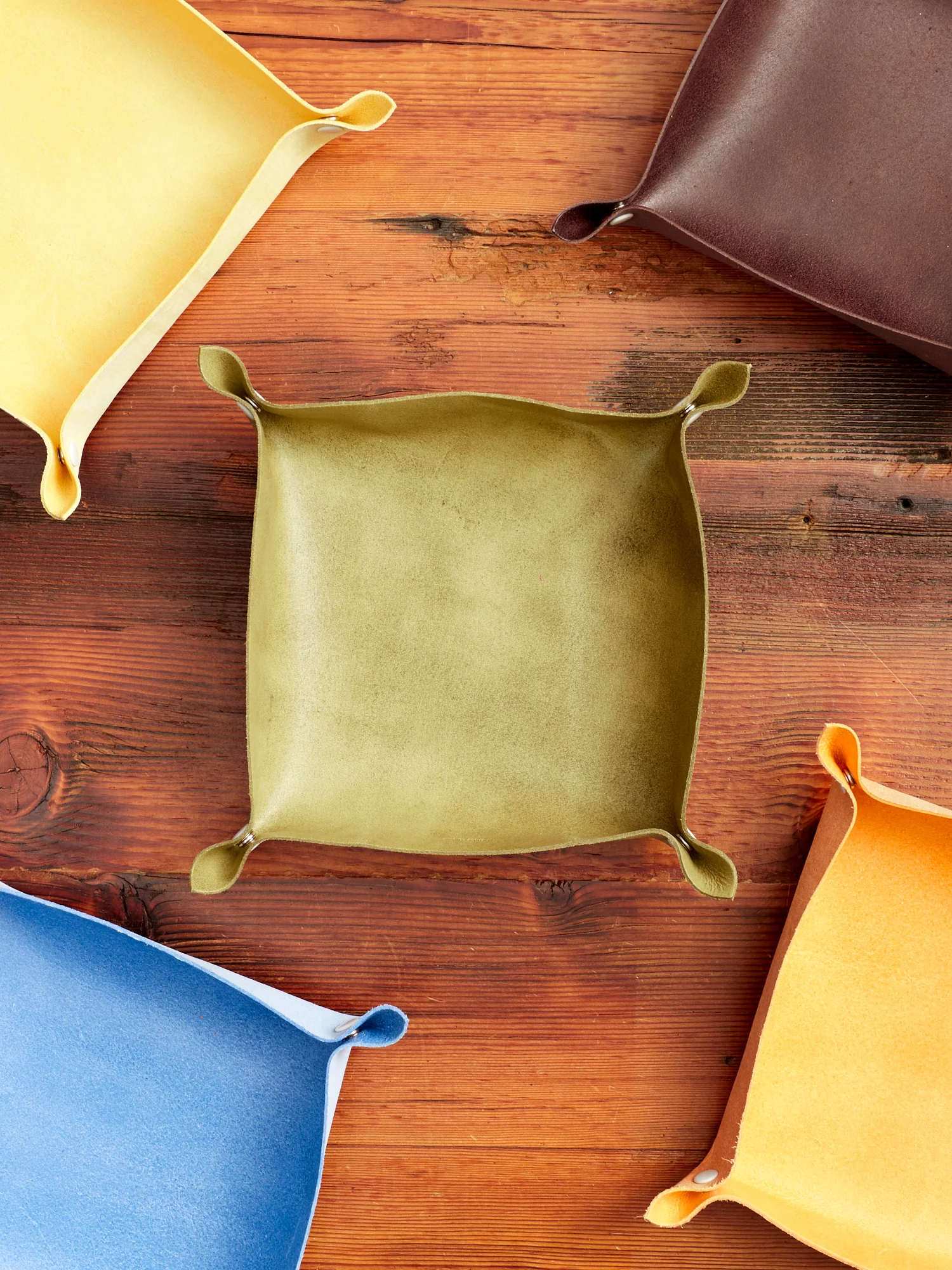 Pigment Dyed Valet Tray Medium (5 Color Options)