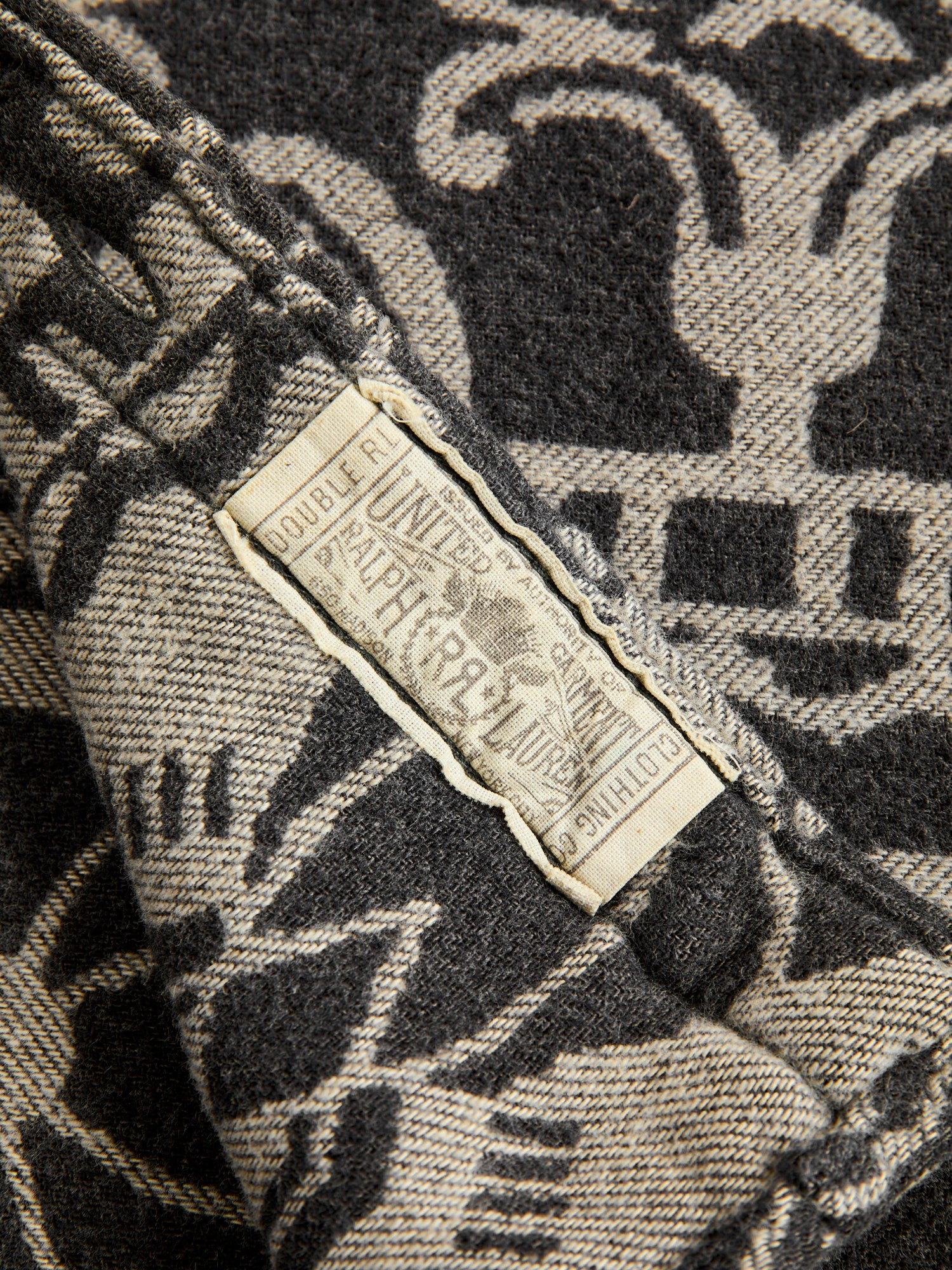 Lee Jacquard Workshirt in Black/Cream - Image 9