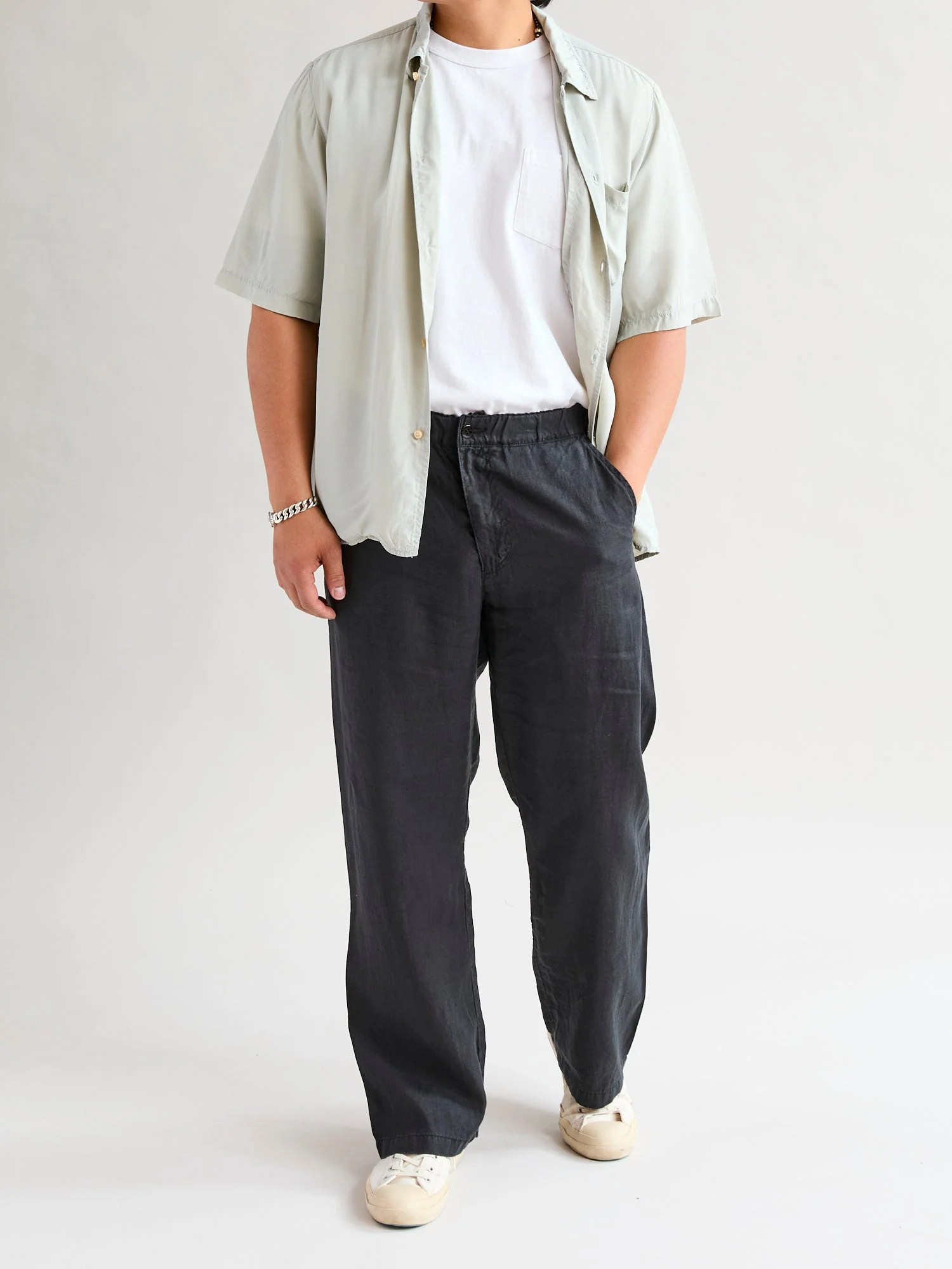 Linen Easy Pants in Black - Image 11