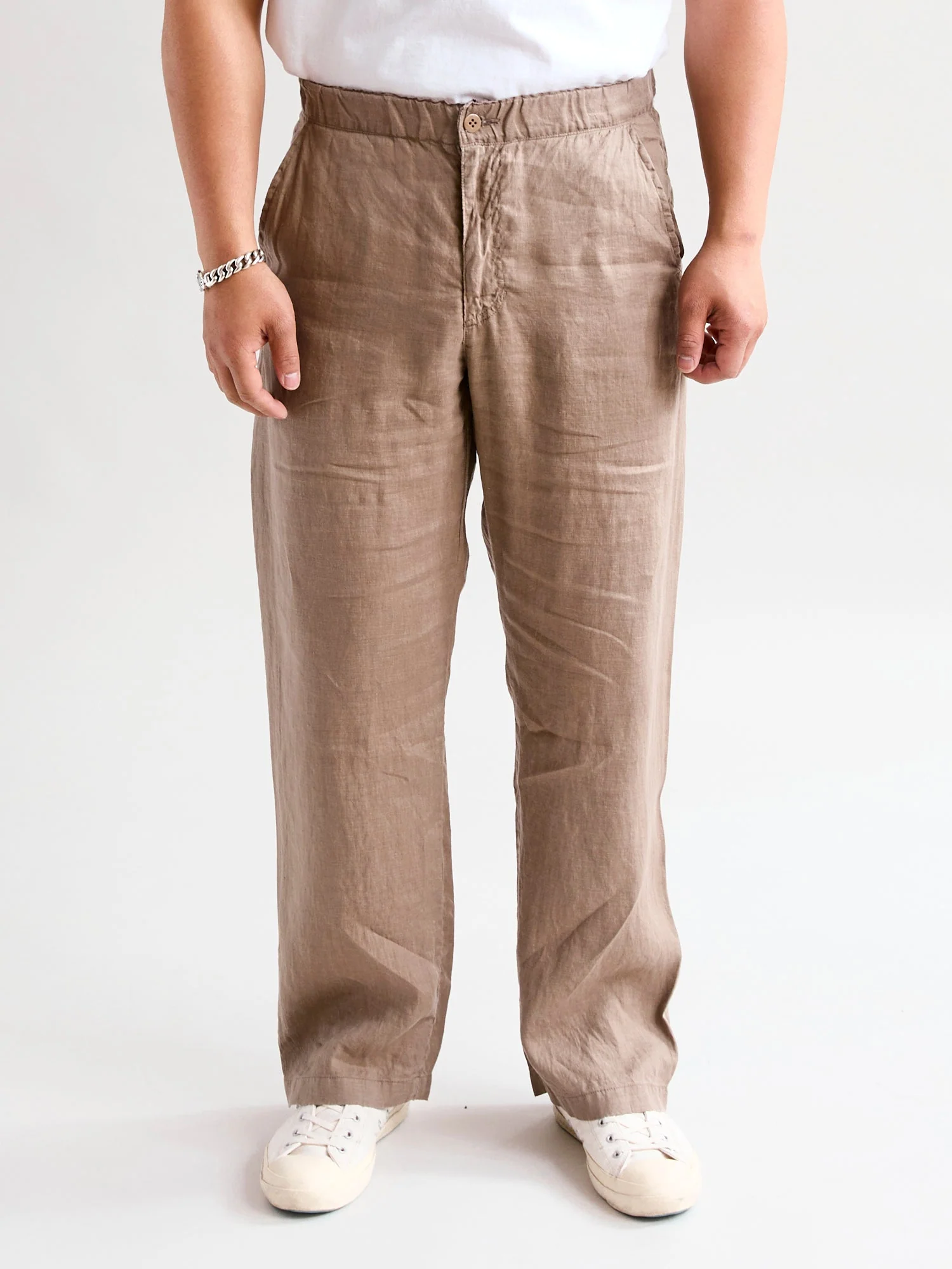 Linen Easy Pants in Chocolate - Image 2