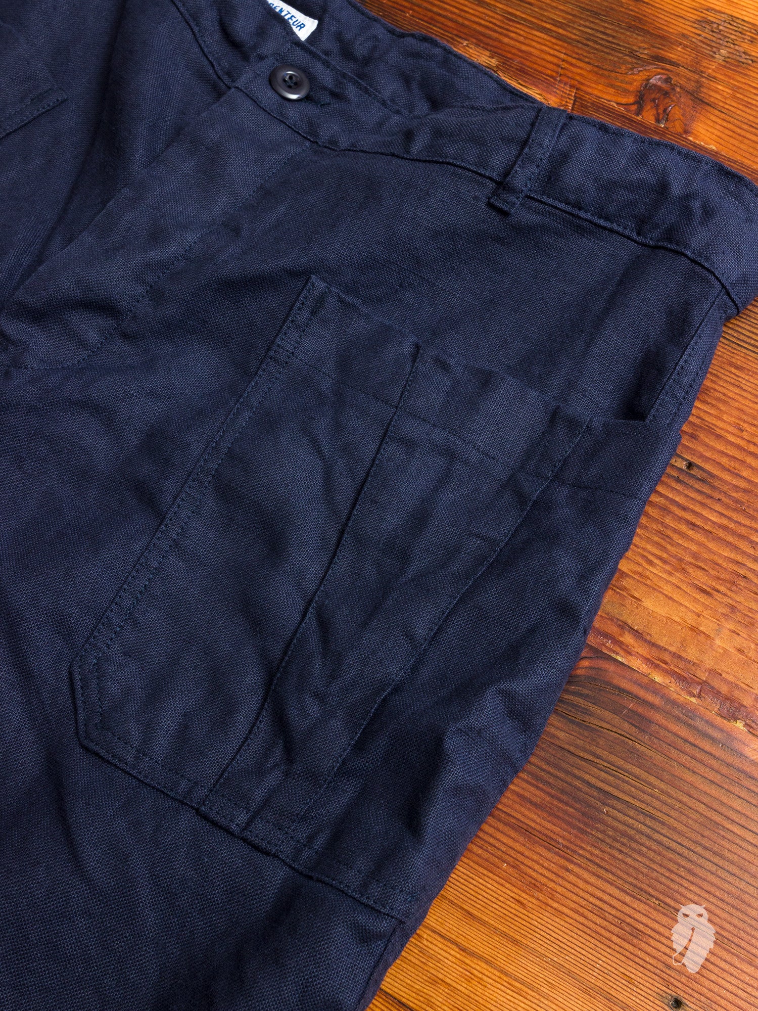 Linen Work Shorts in Navy - Image 2
