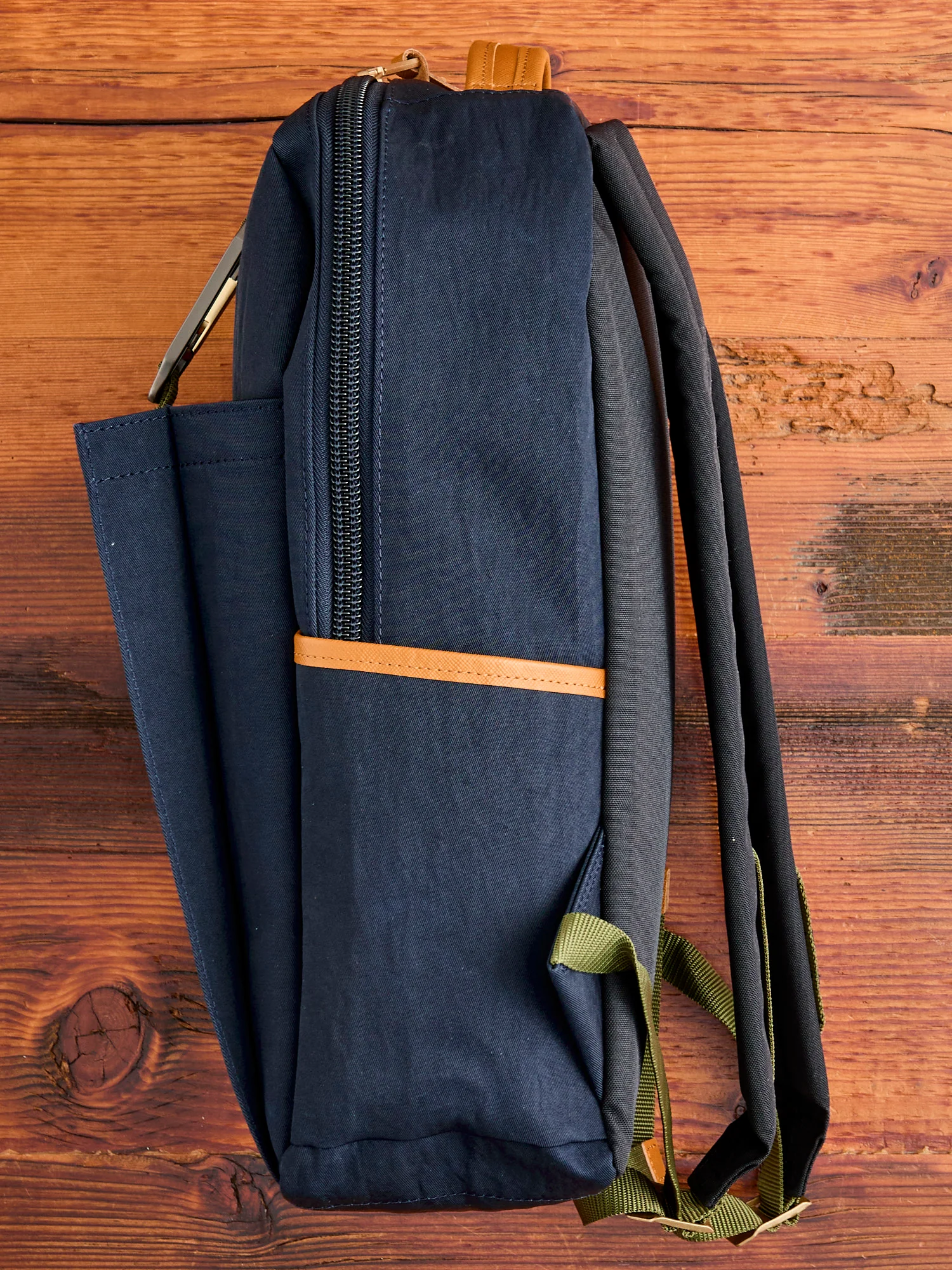 Link Backpack v2 in Navy - Image 3