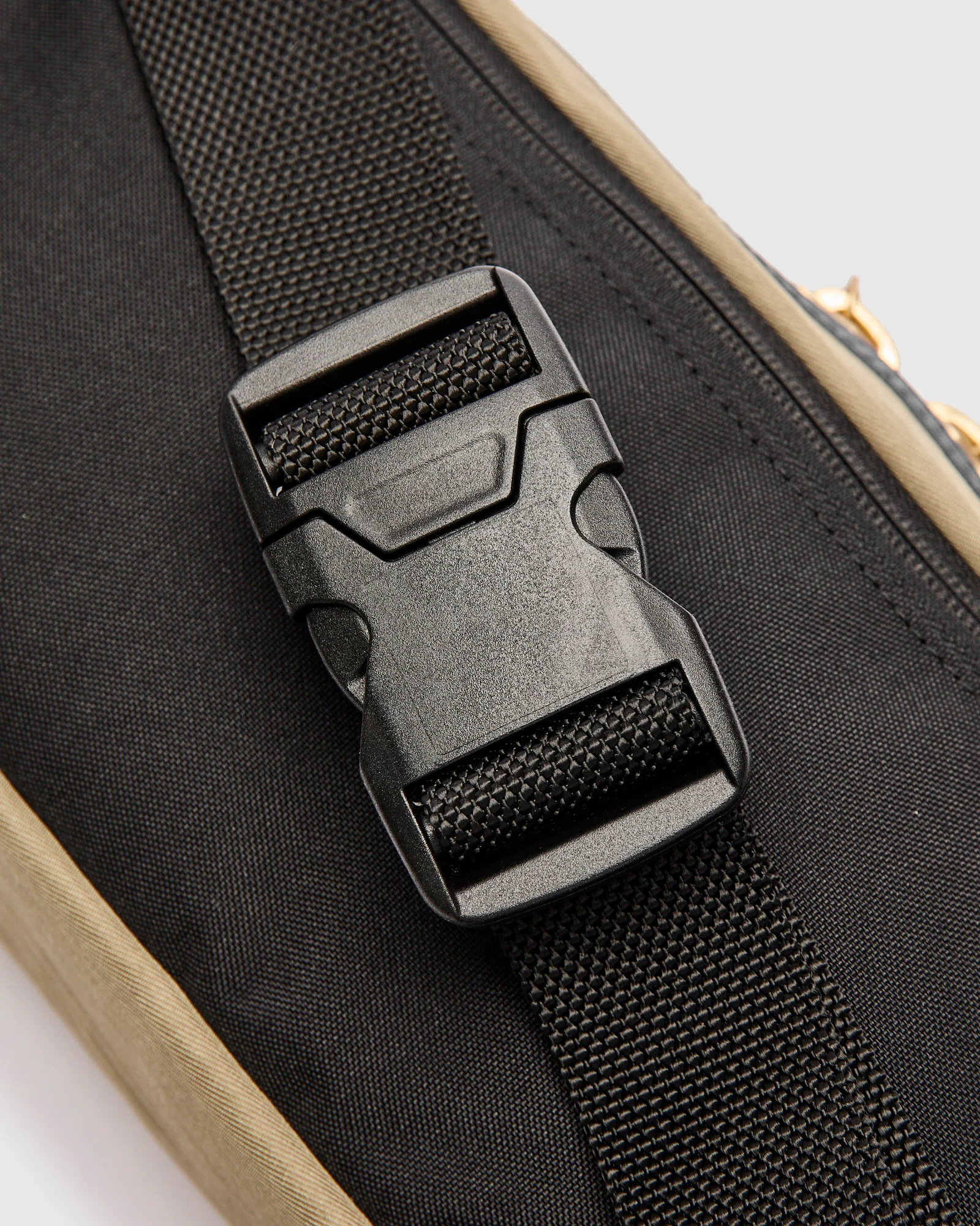 Link Waist Bag v2 in Beige - Image 7