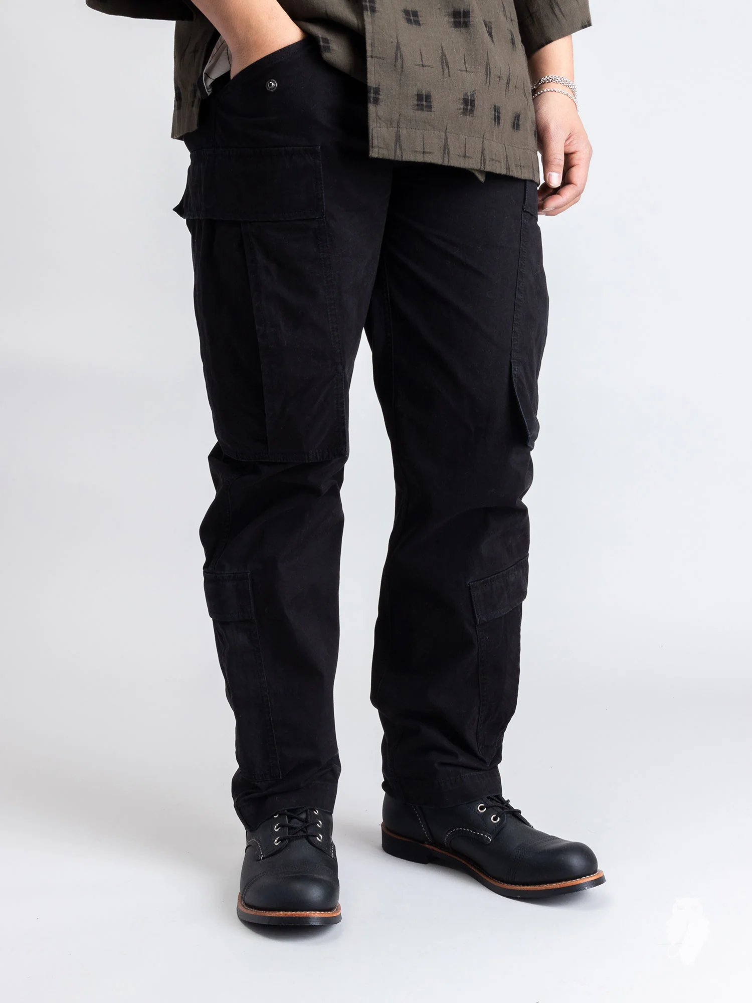M52 Mutated Cargo Pants in Black - Image 2