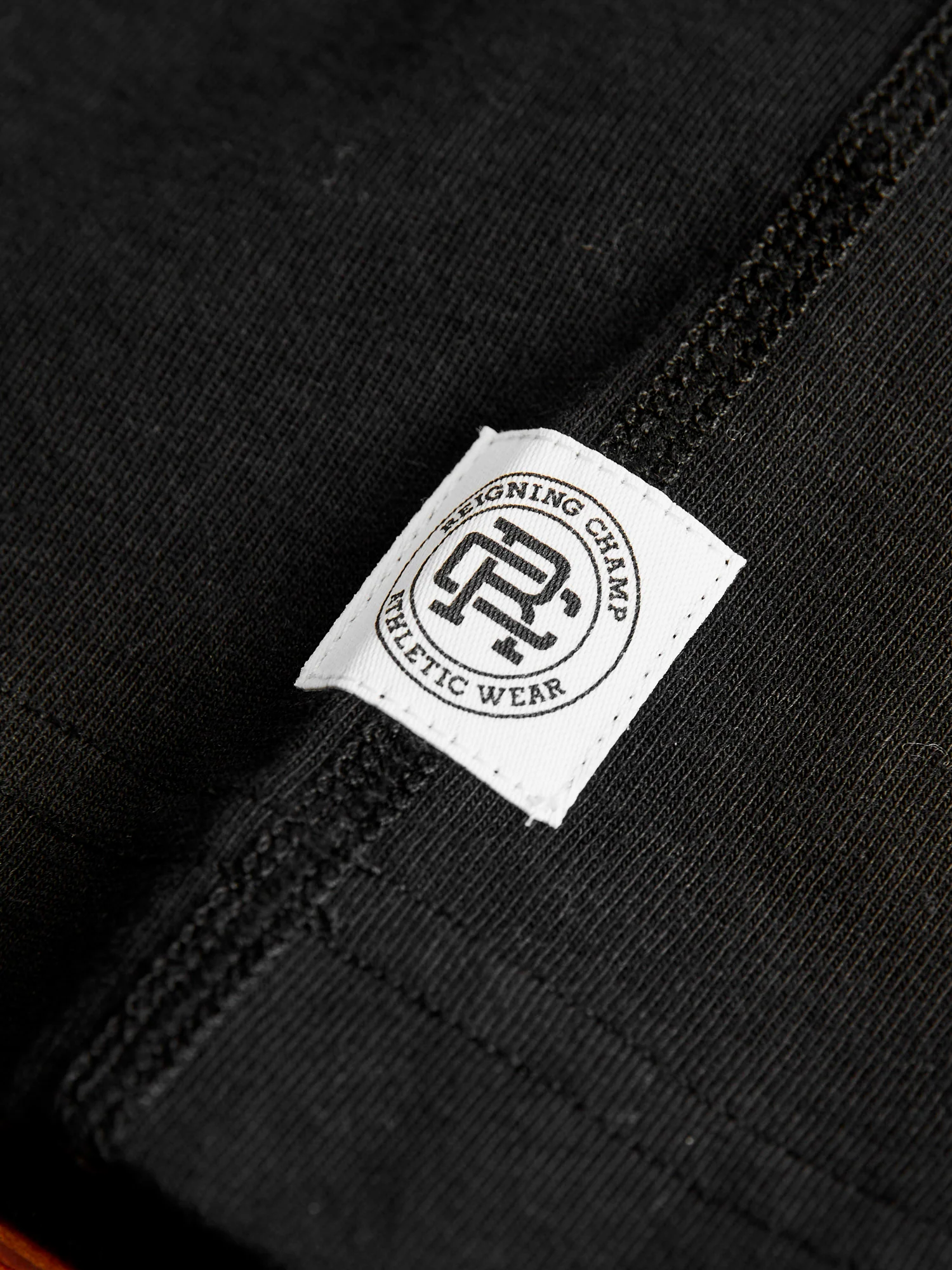 Midweight Jersey Longsleeve T-Shirt in Black - Image 7