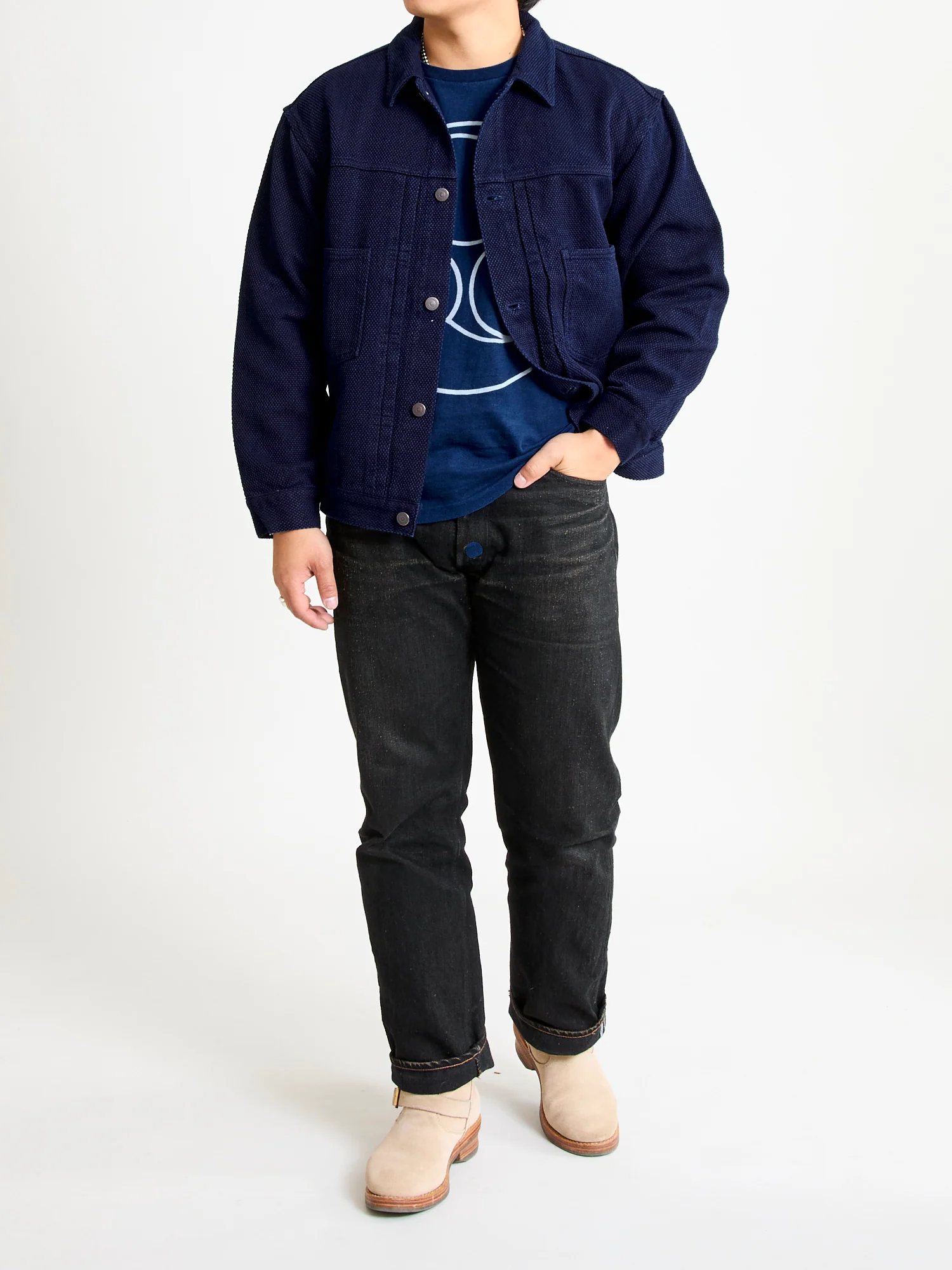 "Mitsutomoe" Bassen T-Shirt in Indigo - Image 8