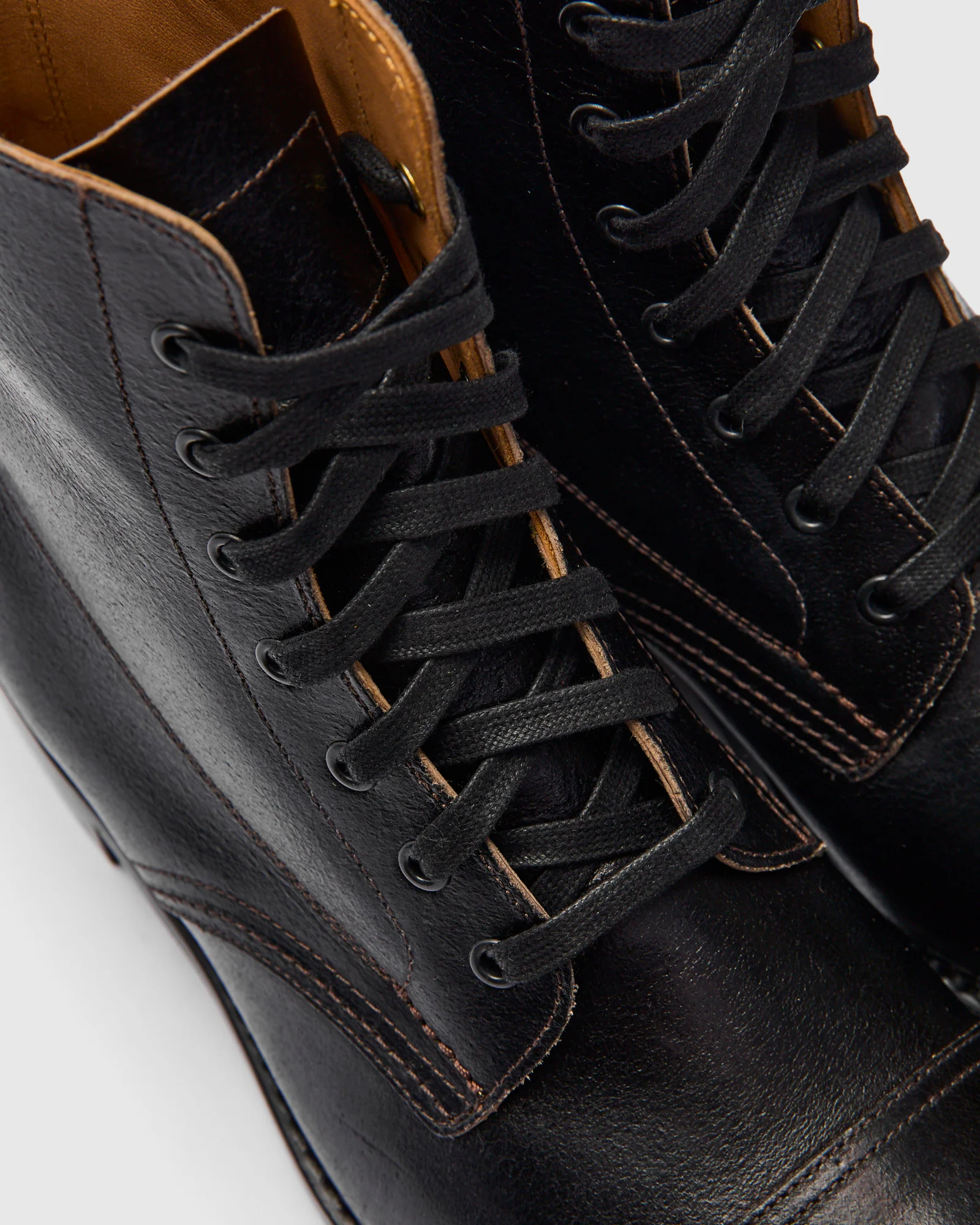 Montgomery Boot in Horween SHF Horsehide Black - Image 7